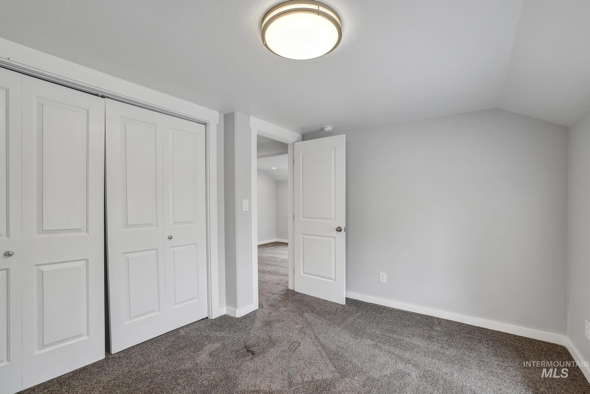 116 8th Ave Property Photo 33