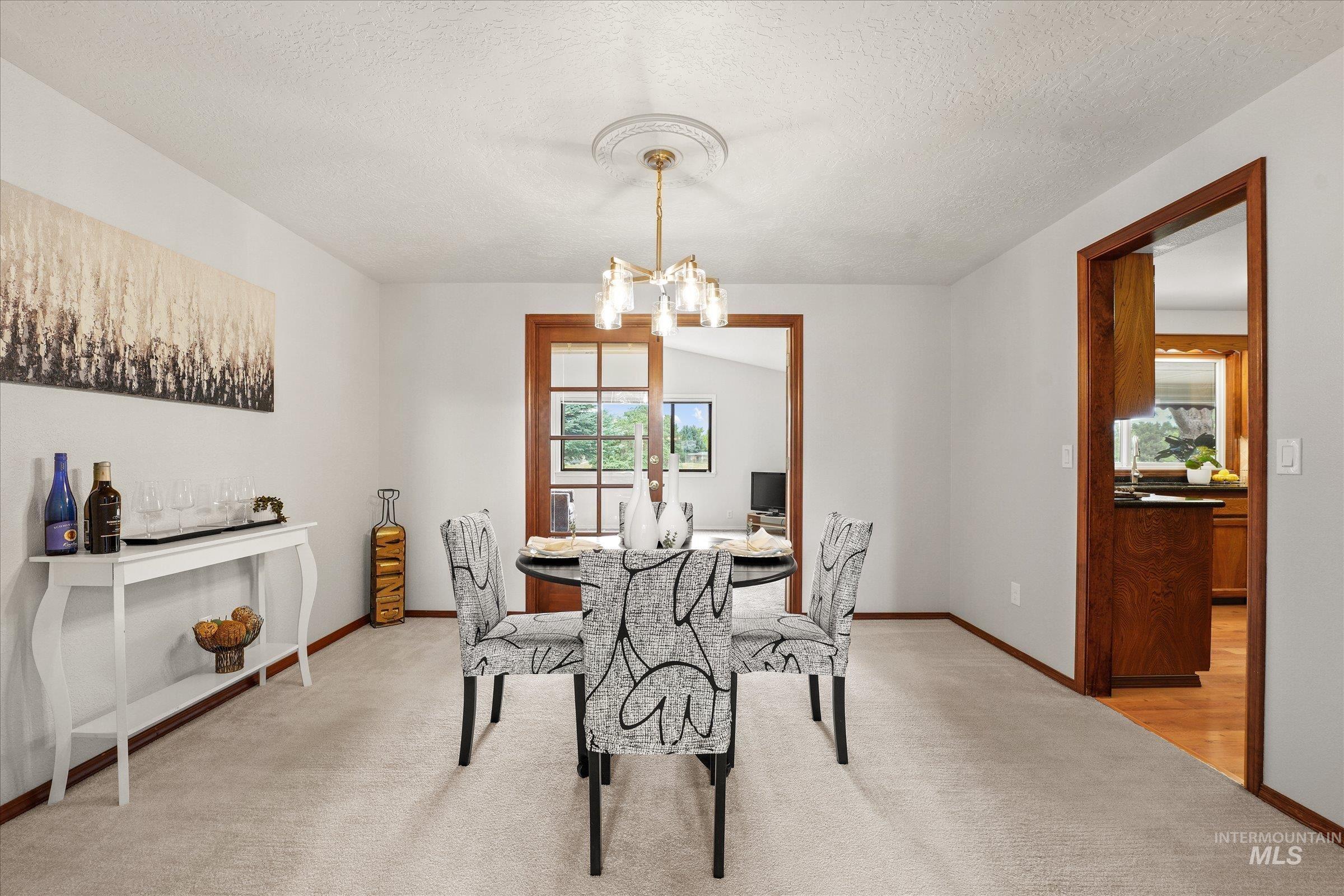 575 N Pebble Beach Way Property Photo 8