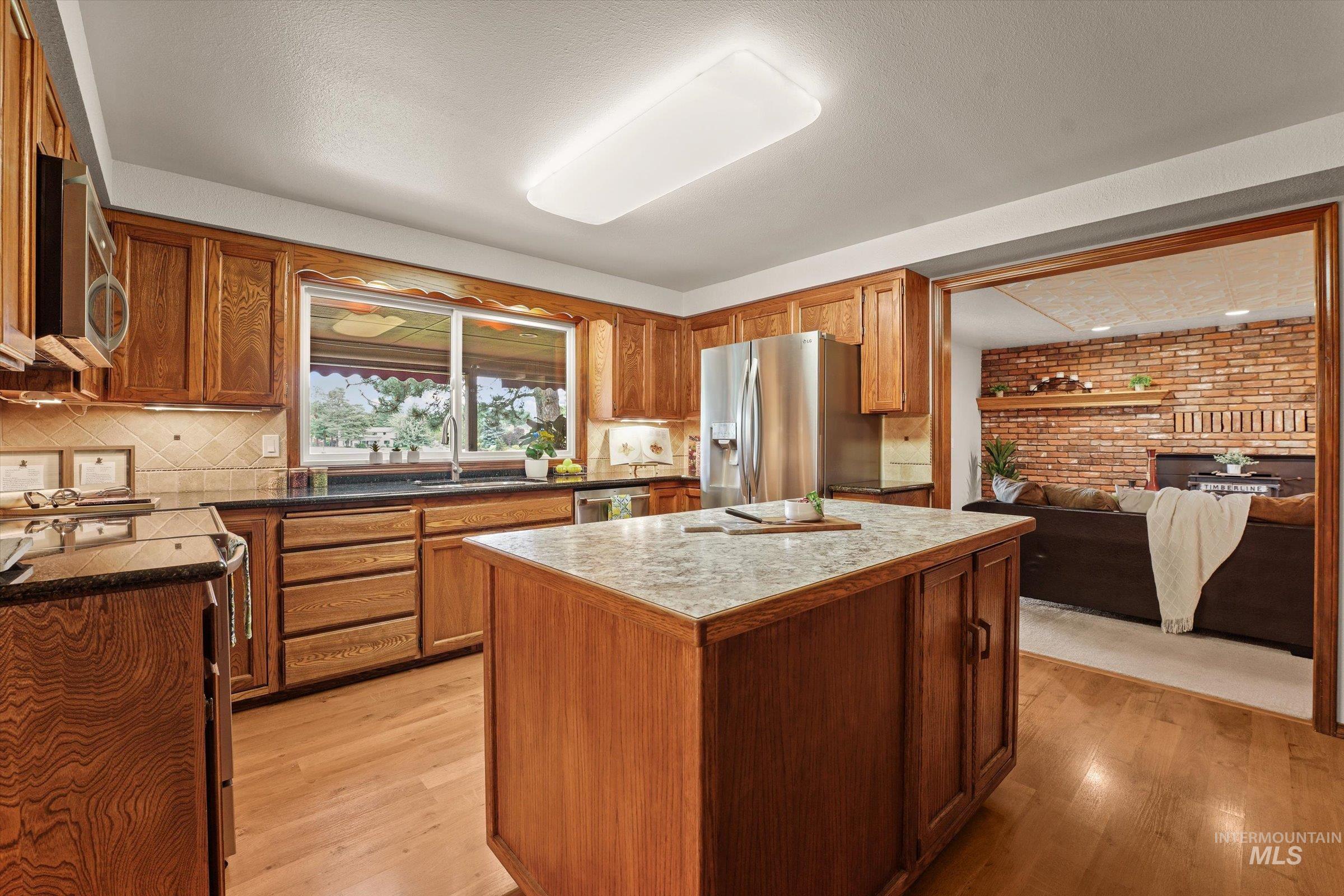 575 N Pebble Beach Way Property Photo 13