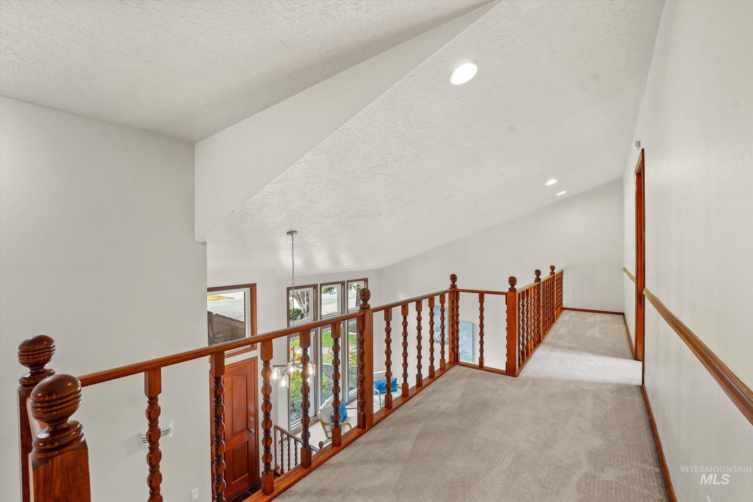 575 N Pebble Beach Way Property Photo 20