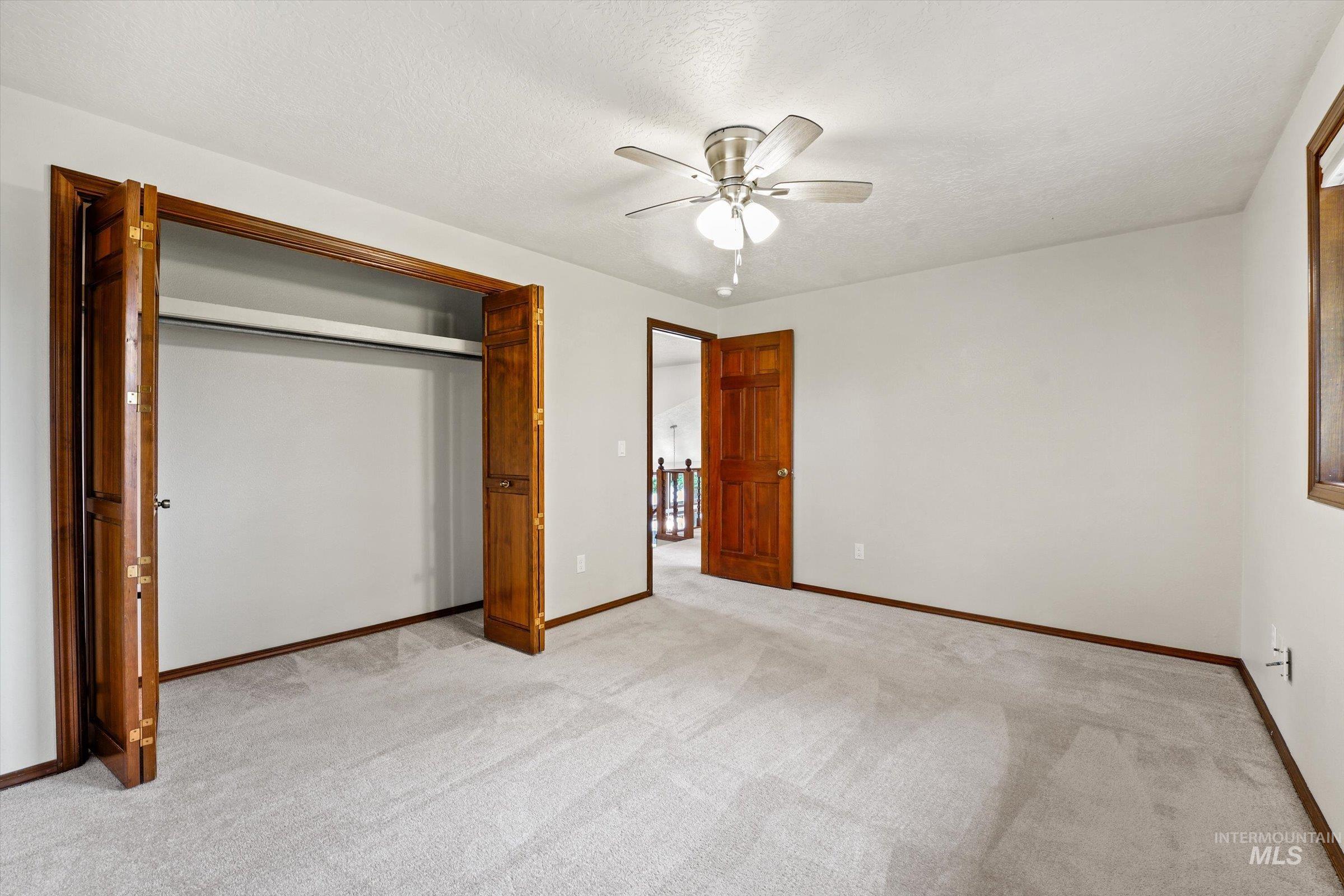 575 N Pebble Beach Way Property Photo 24