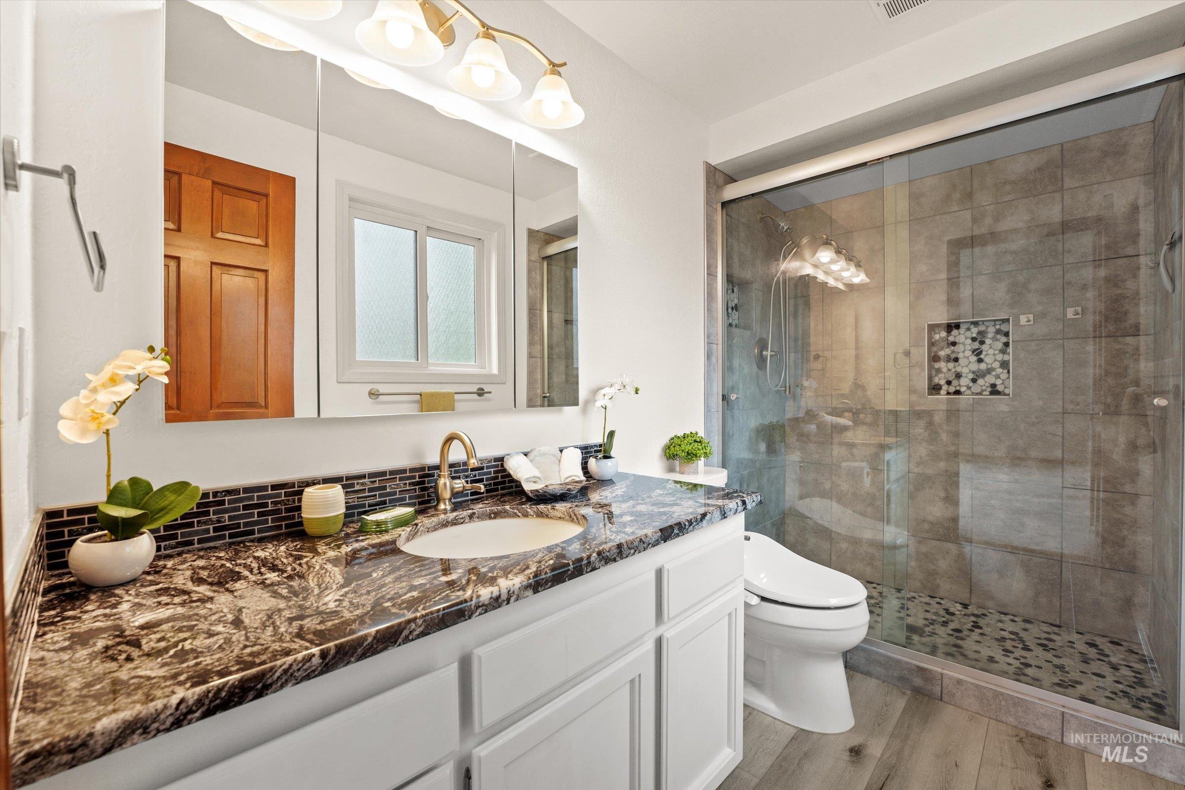 575 N Pebble Beach Way Property Photo 30