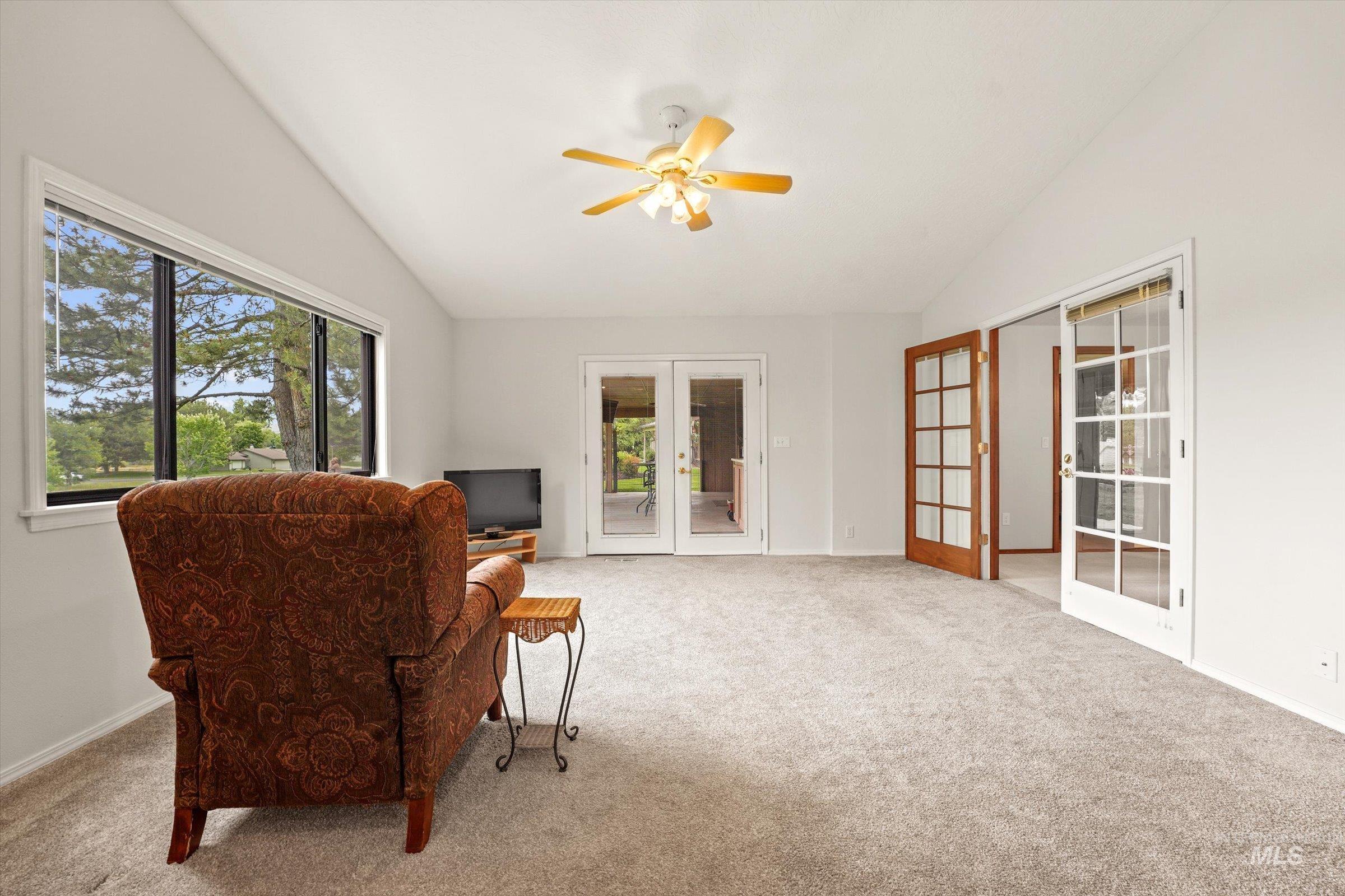 575 N Pebble Beach Way Property Photo 34