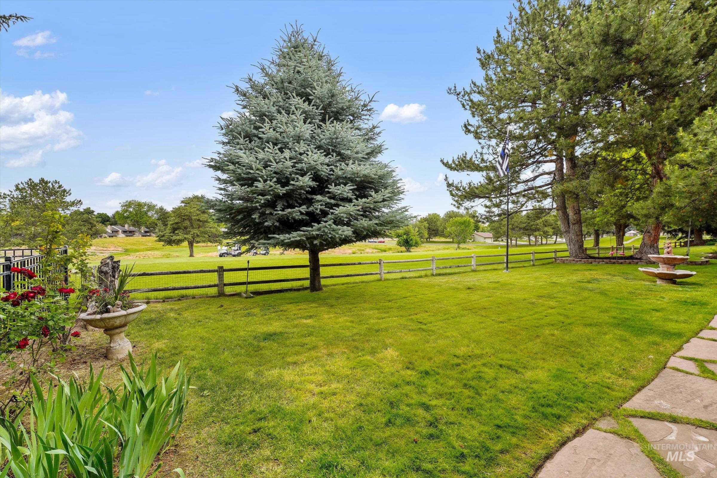 575 N Pebble Beach Way Property Photo 46