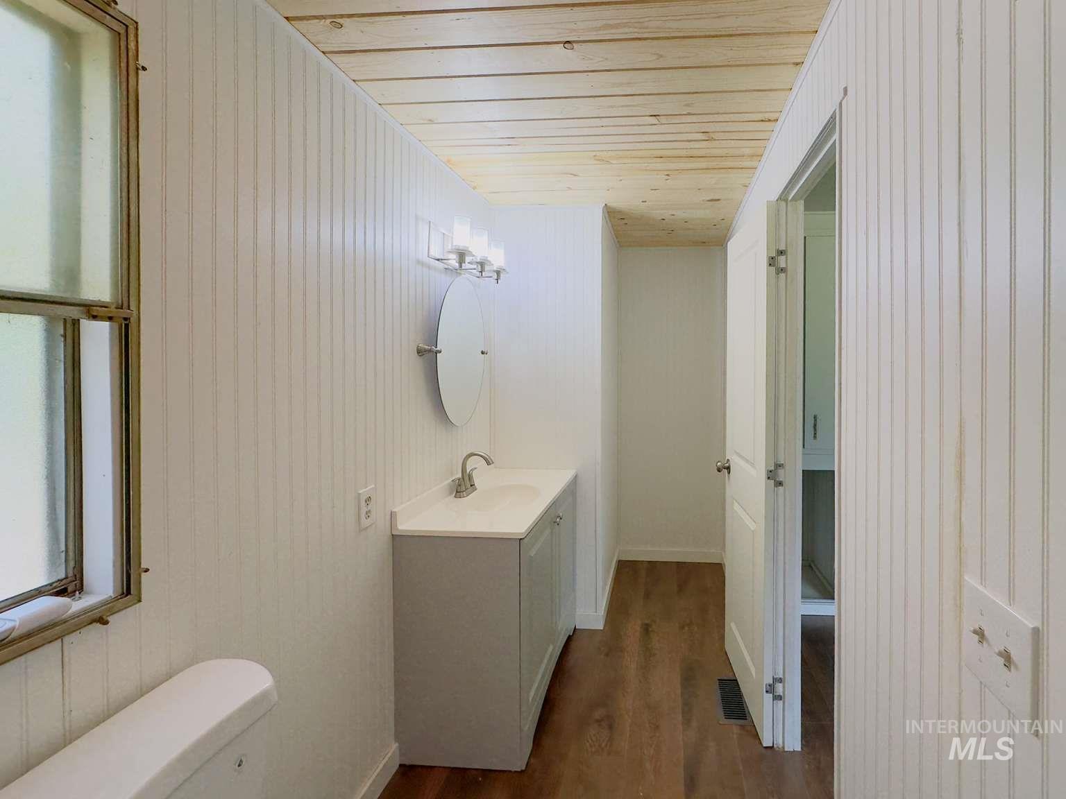 16 Kokanee Ln Property Photo 5
