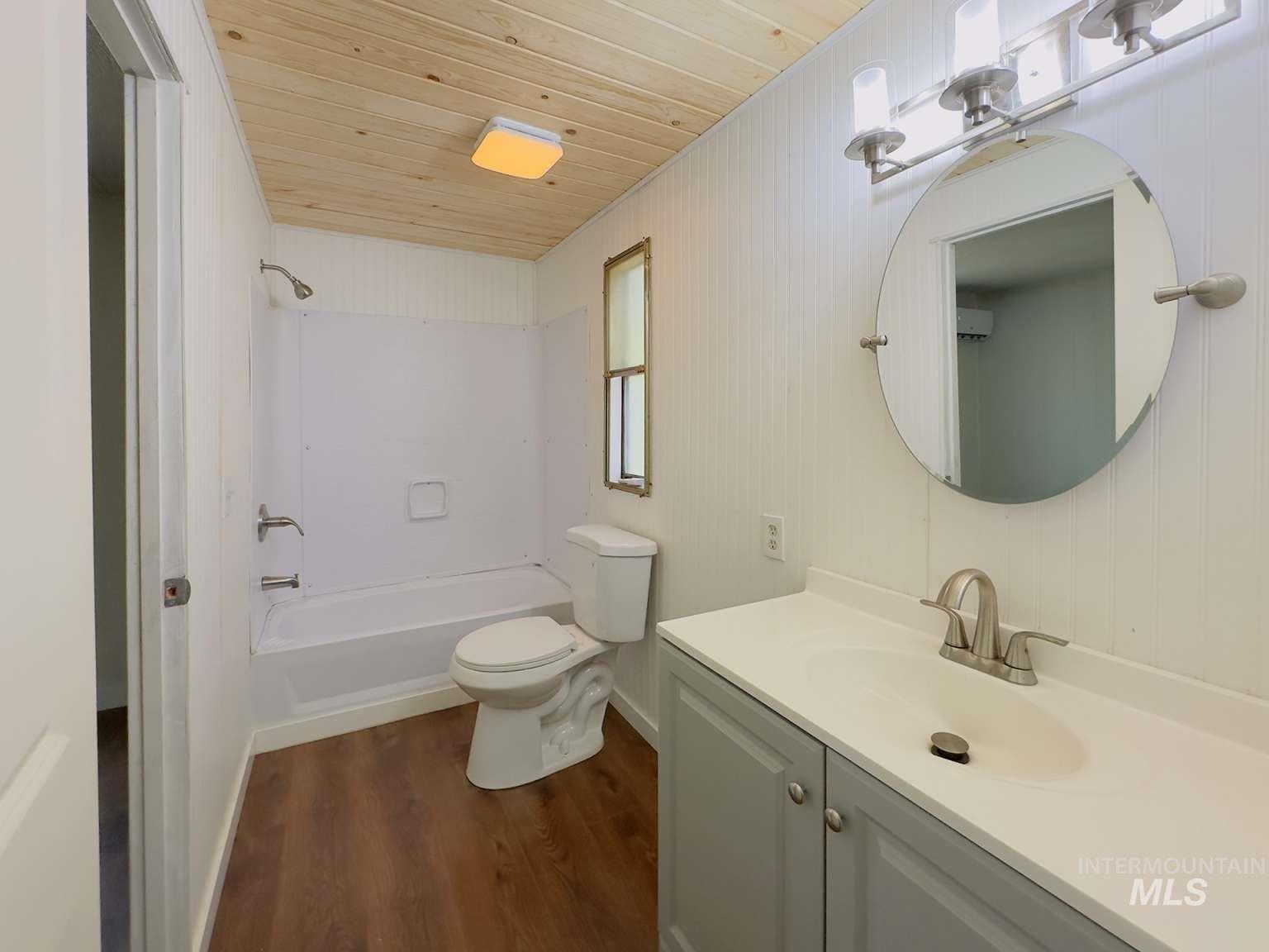 16 Kokanee Ln Property Photo 6