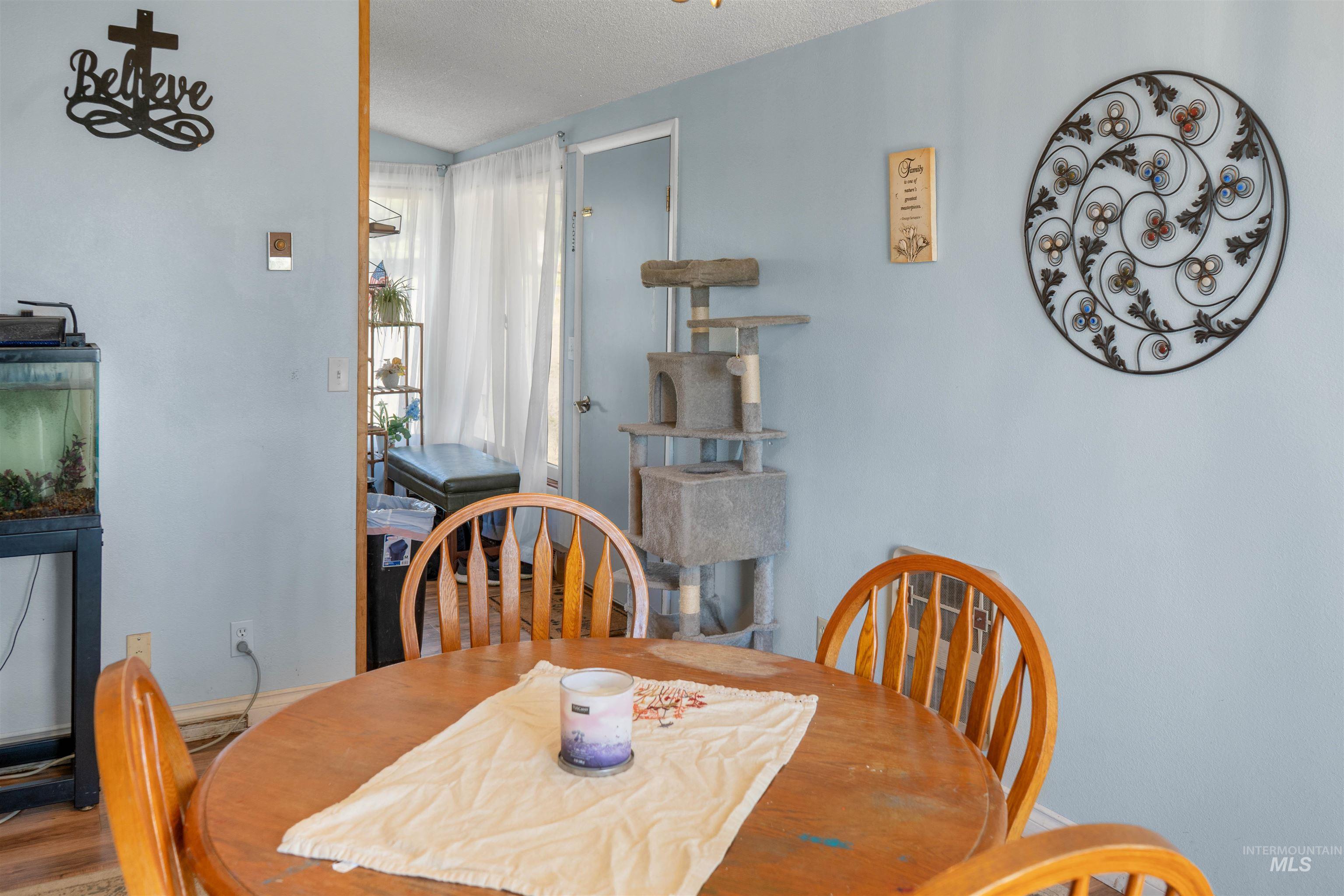 305 Walnut Street Property Photo 9