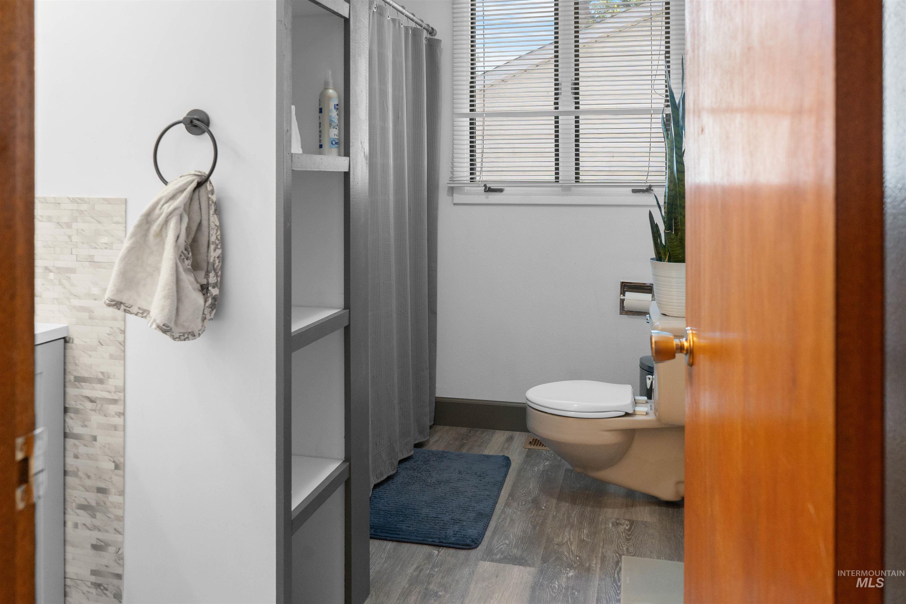 305 Walnut Street Property Photo 10