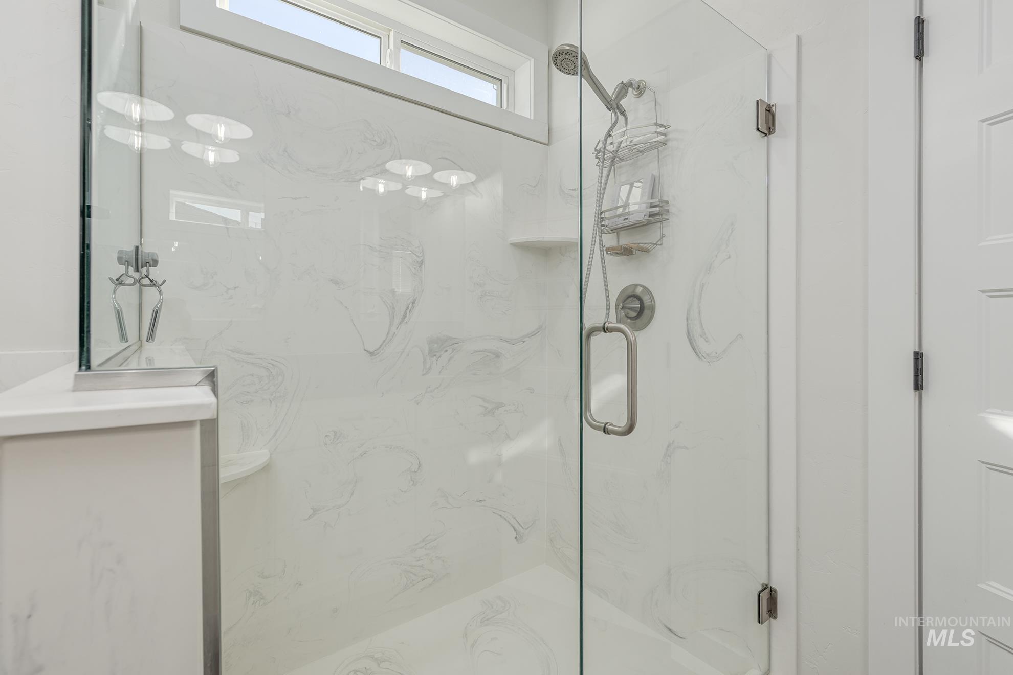 555 Syringa Falls Ct Property Photo 19