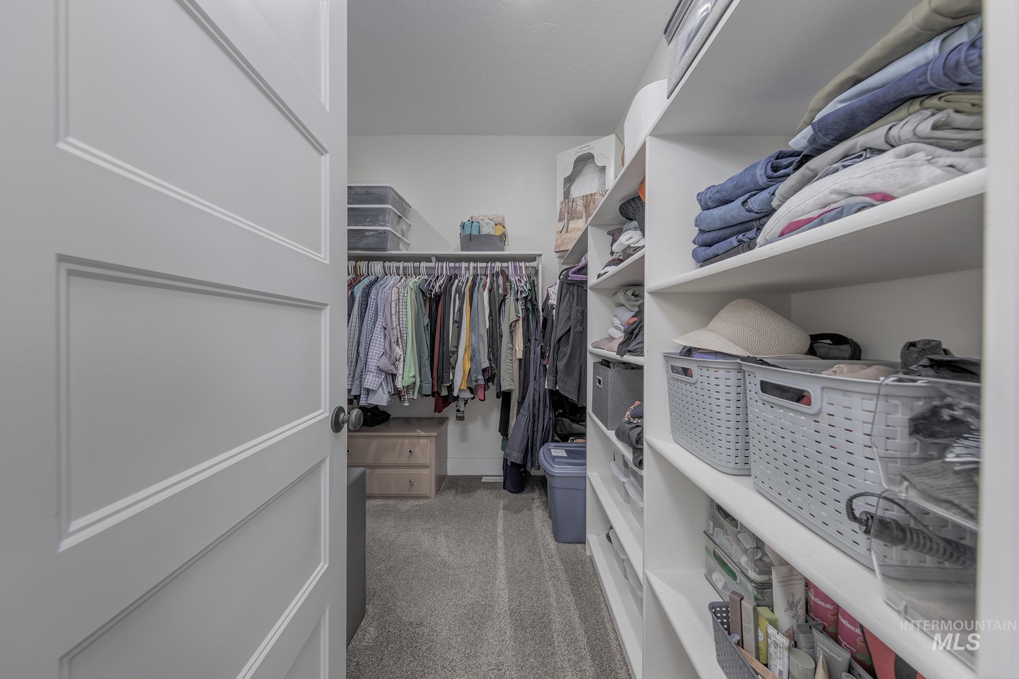 555 Syringa Falls Ct Property Photo 20