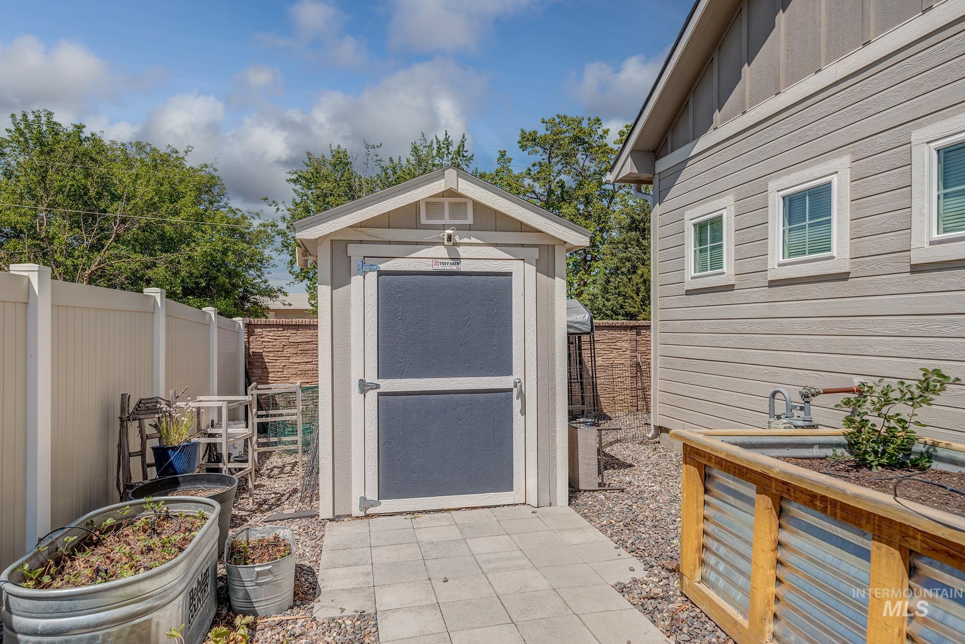 555 Syringa Falls Ct Property Photo 41