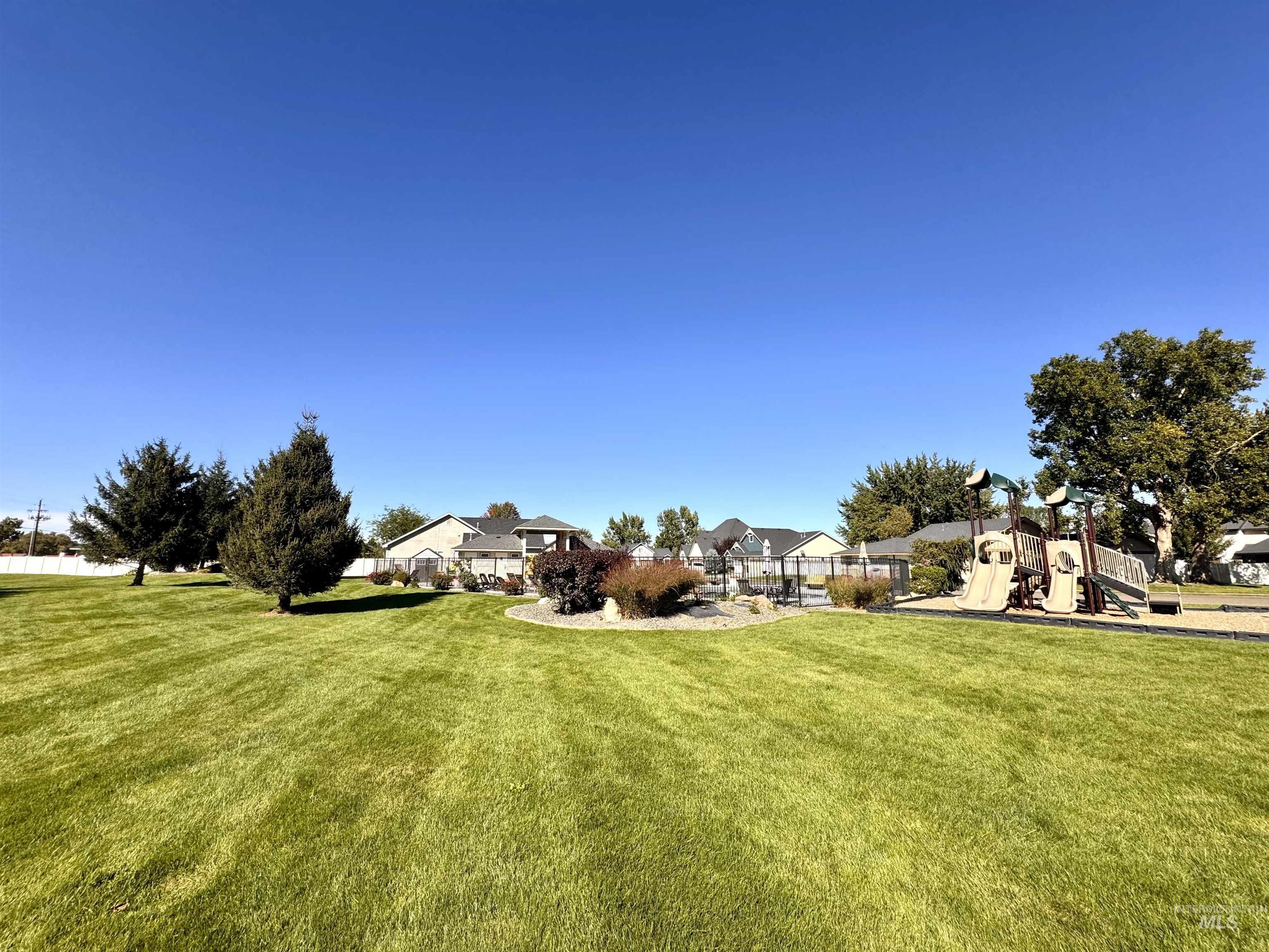 555 Syringa Falls Ct Property Photo 43