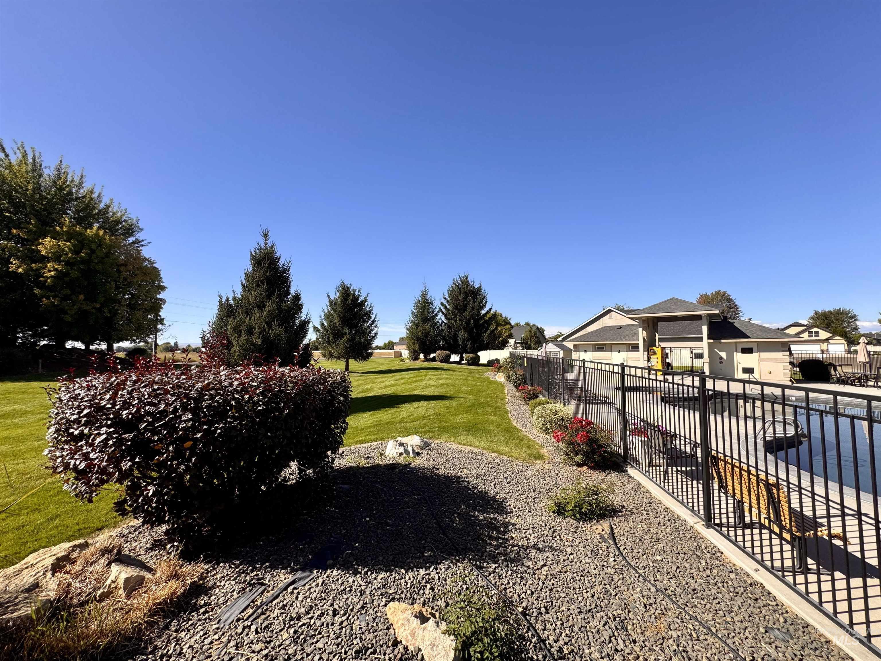 555 Syringa Falls Ct Property Photo 44