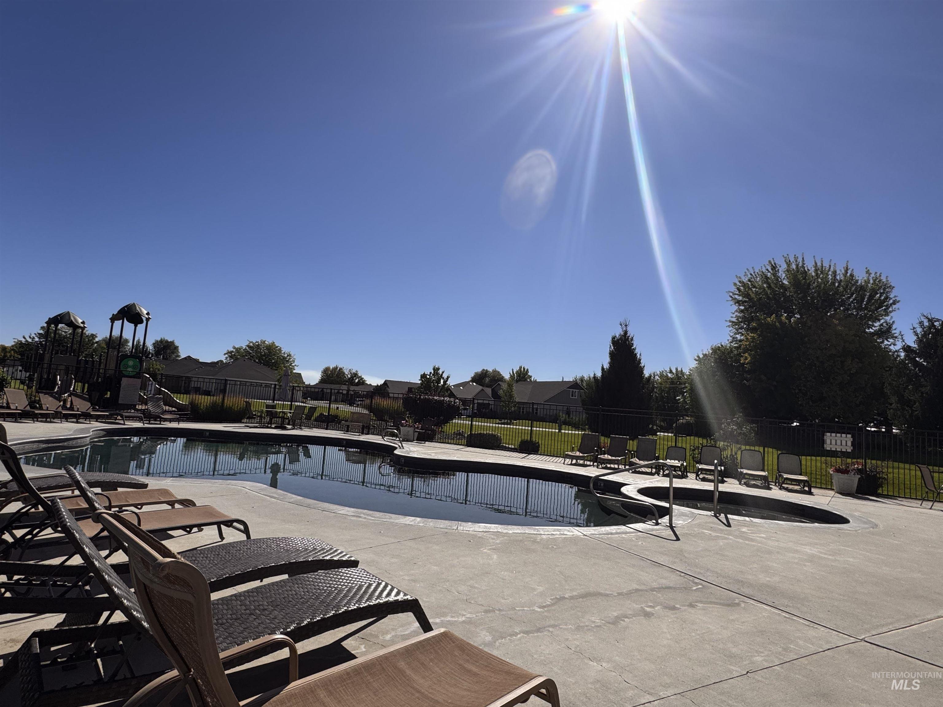 555 Syringa Falls Ct Property Photo 48