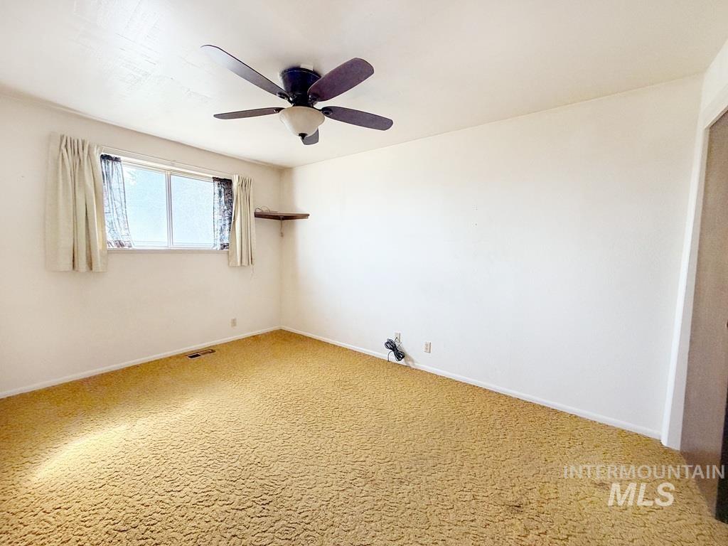 7060 S Valley Heights Drive Property Photo 14