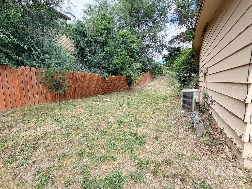 7060 S Valley Heights Drive Property Photo 18