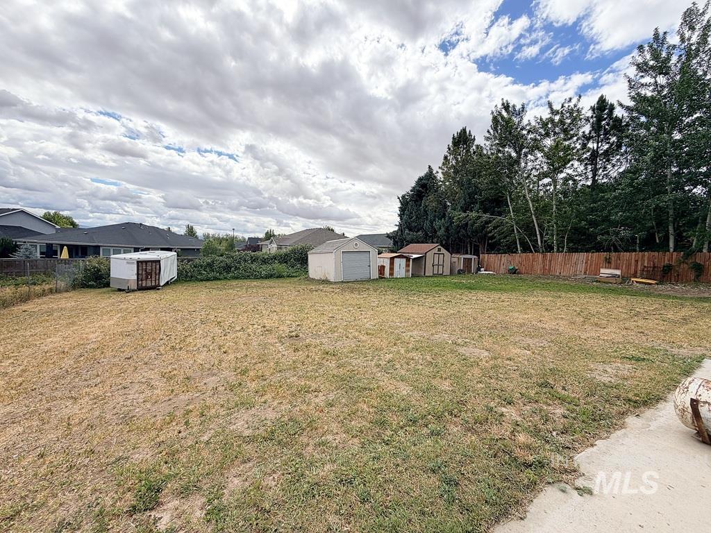 7060 S Valley Heights Drive Property Photo 20