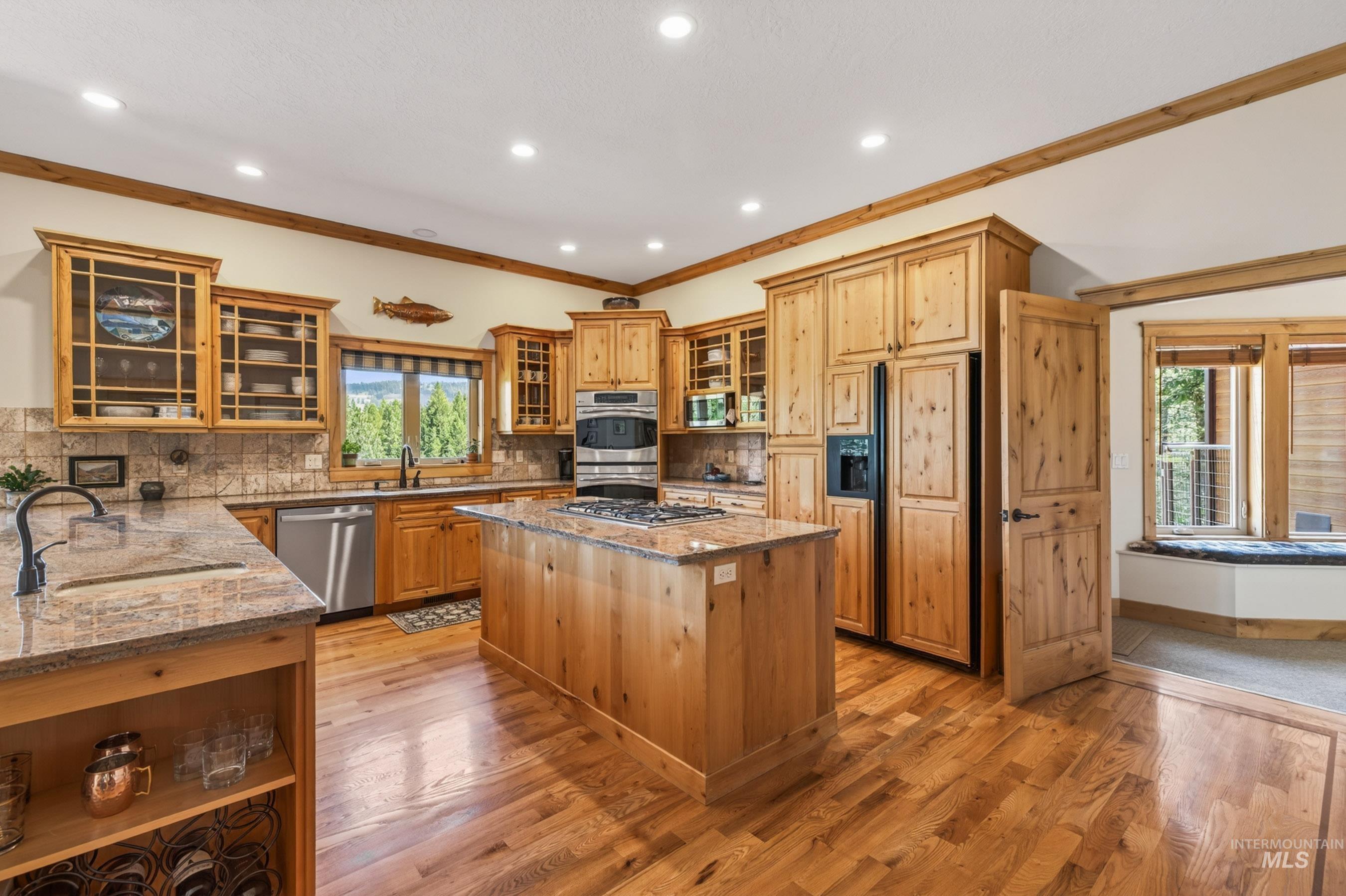 3255 Thrush Creek Road Property Photo 7