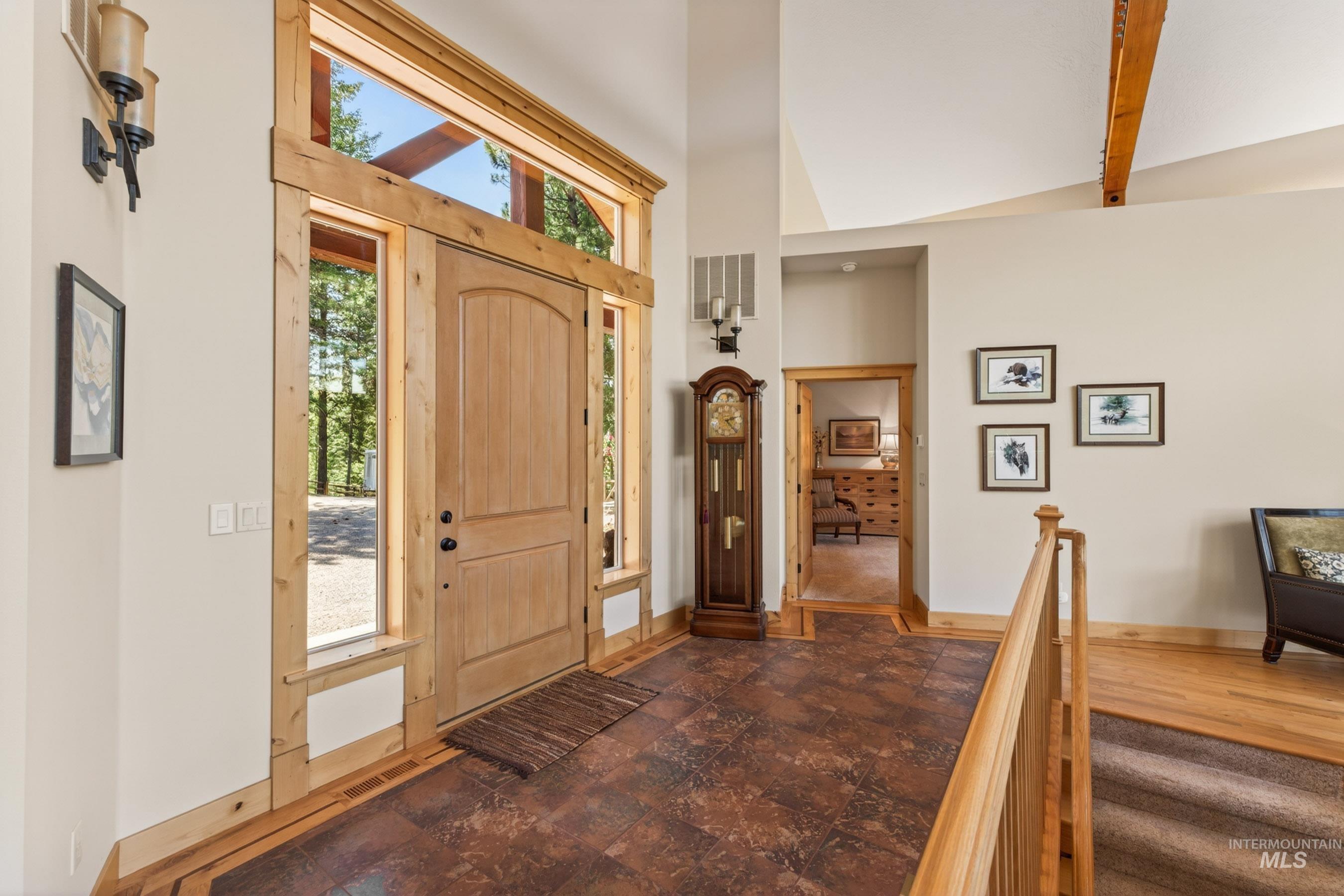 3255 Thrush Creek Road Property Photo 10