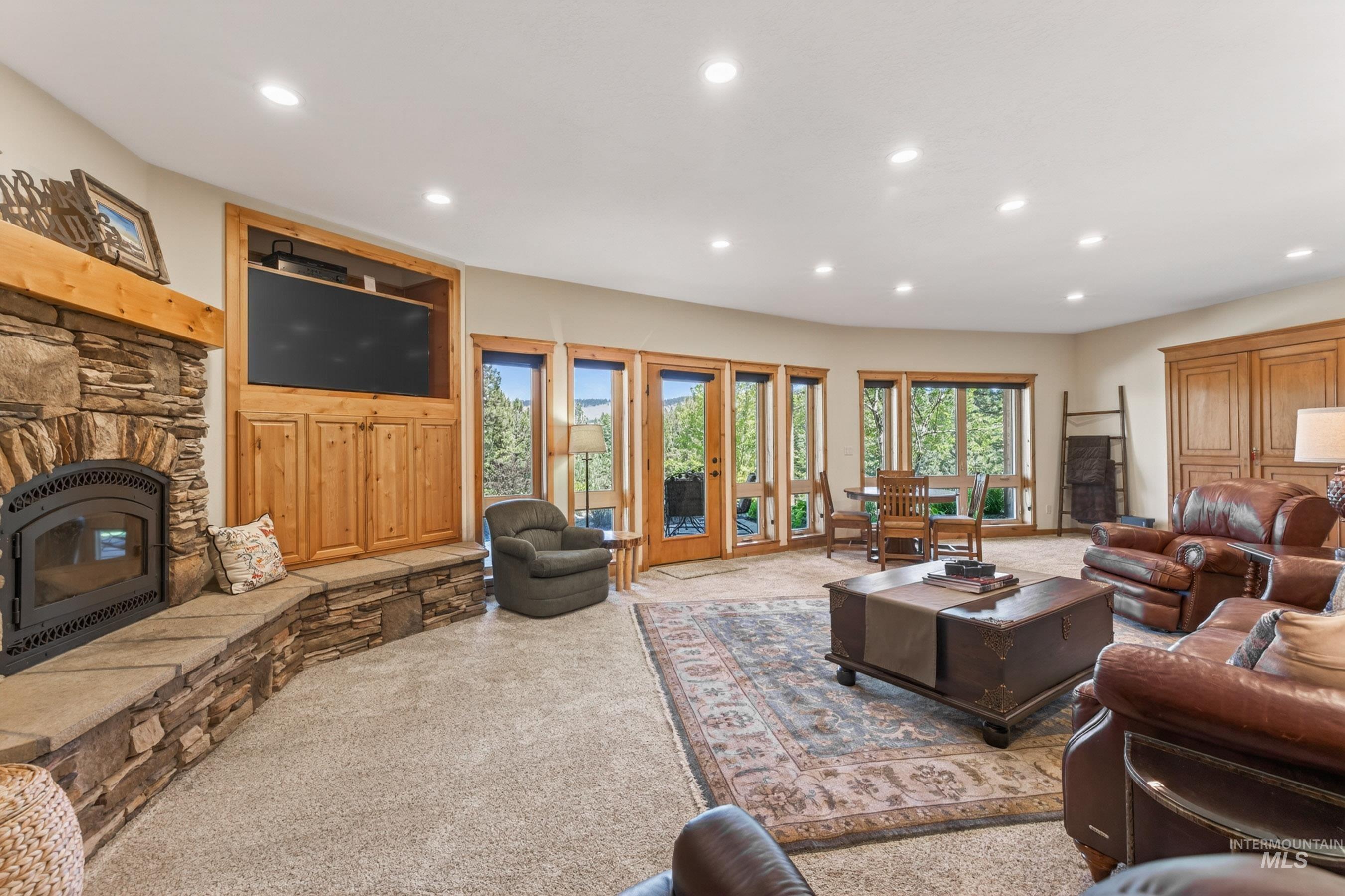 3255 Thrush Creek Road Property Photo 16