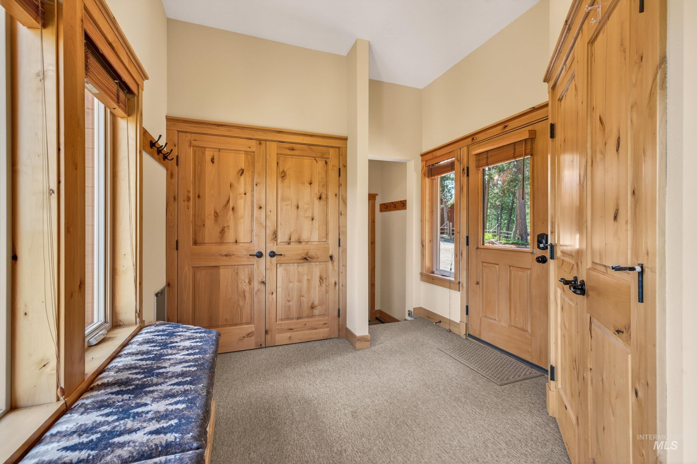 3255 Thrush Creek Road Property Photo 23
