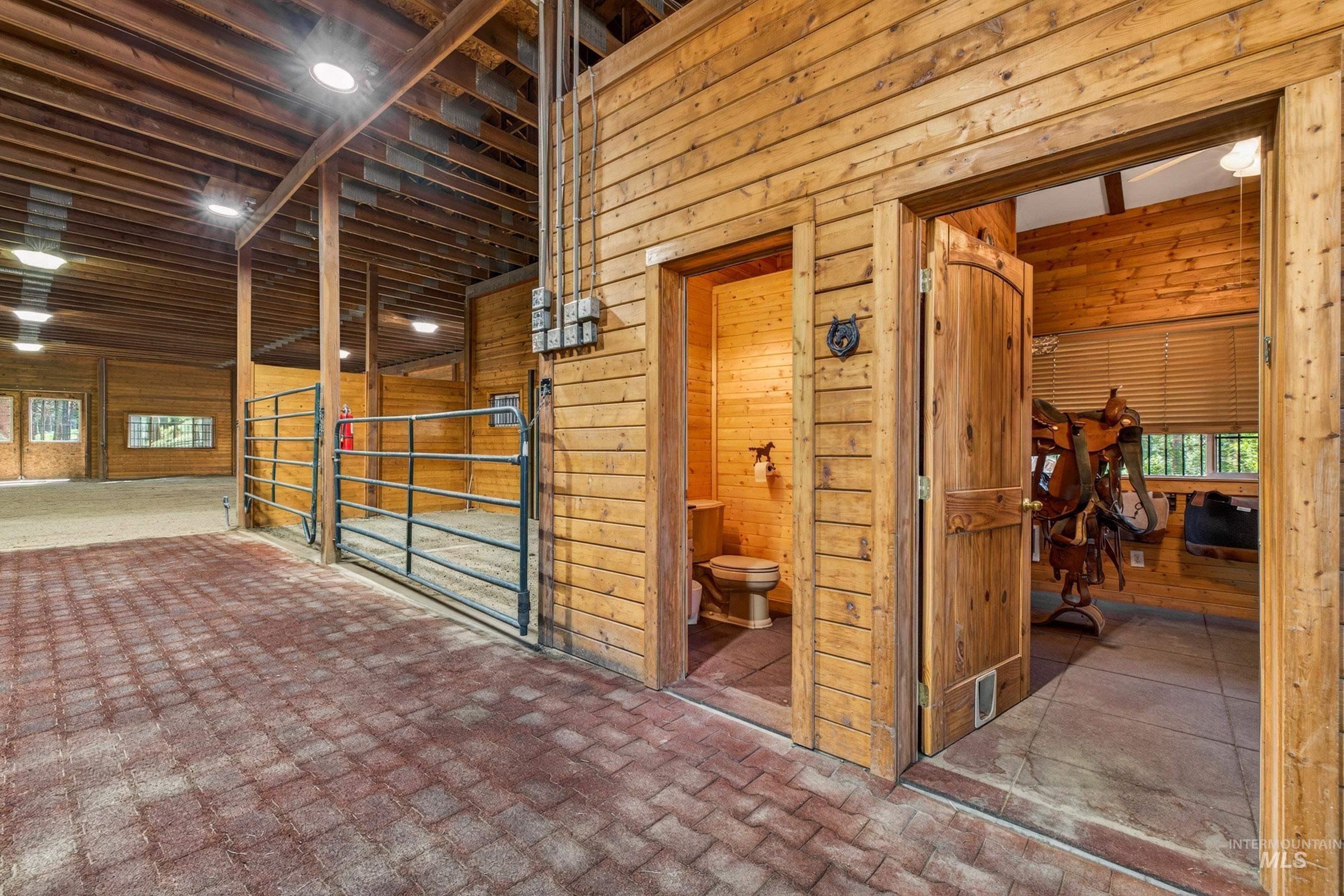 3255 Thrush Creek Road Property Photo 37