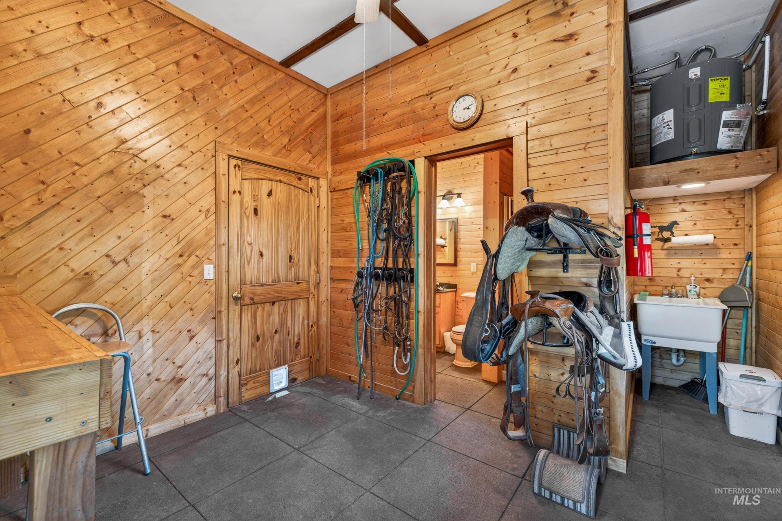 3255 Thrush Creek Road Property Photo 38