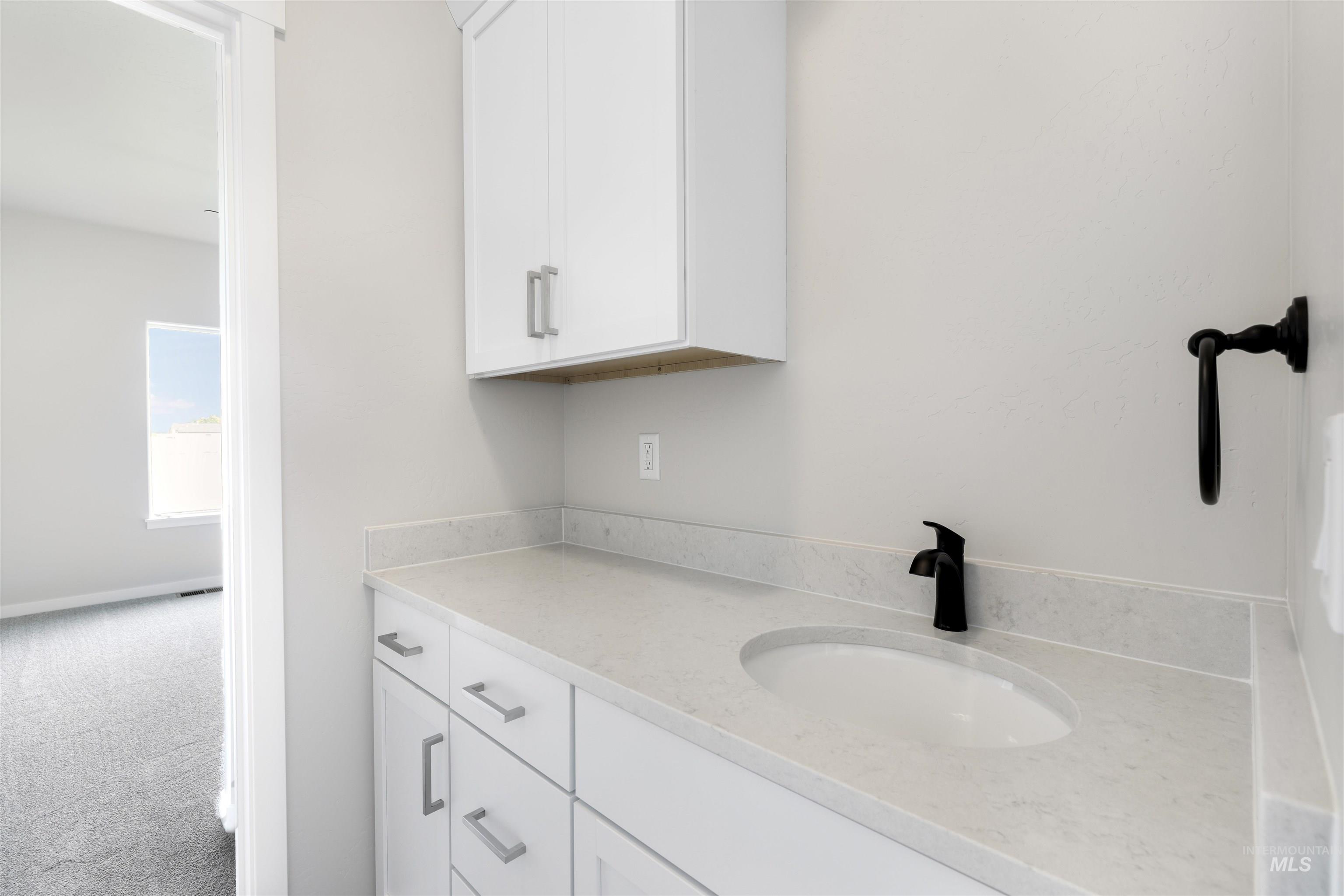 1449 Golden Pheasant Dr Property Photo 23