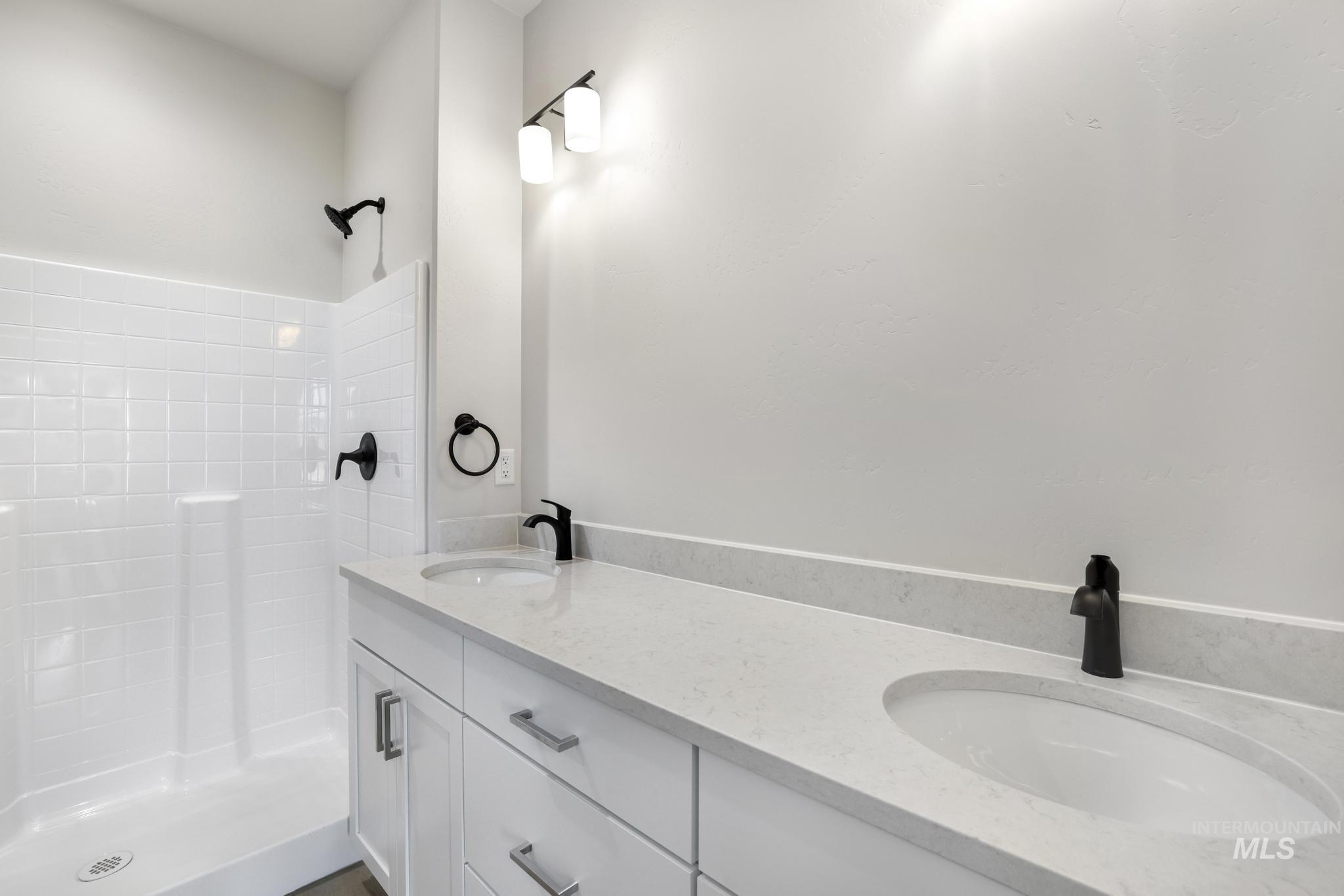 1449 Golden Pheasant Dr Property Photo 30