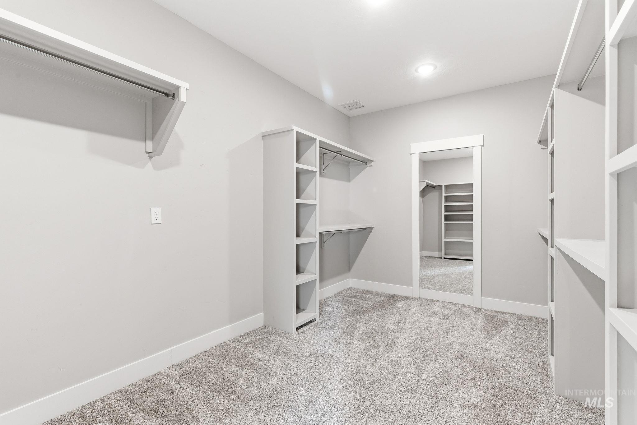 14947 Red Barn Ct Property Photo 33