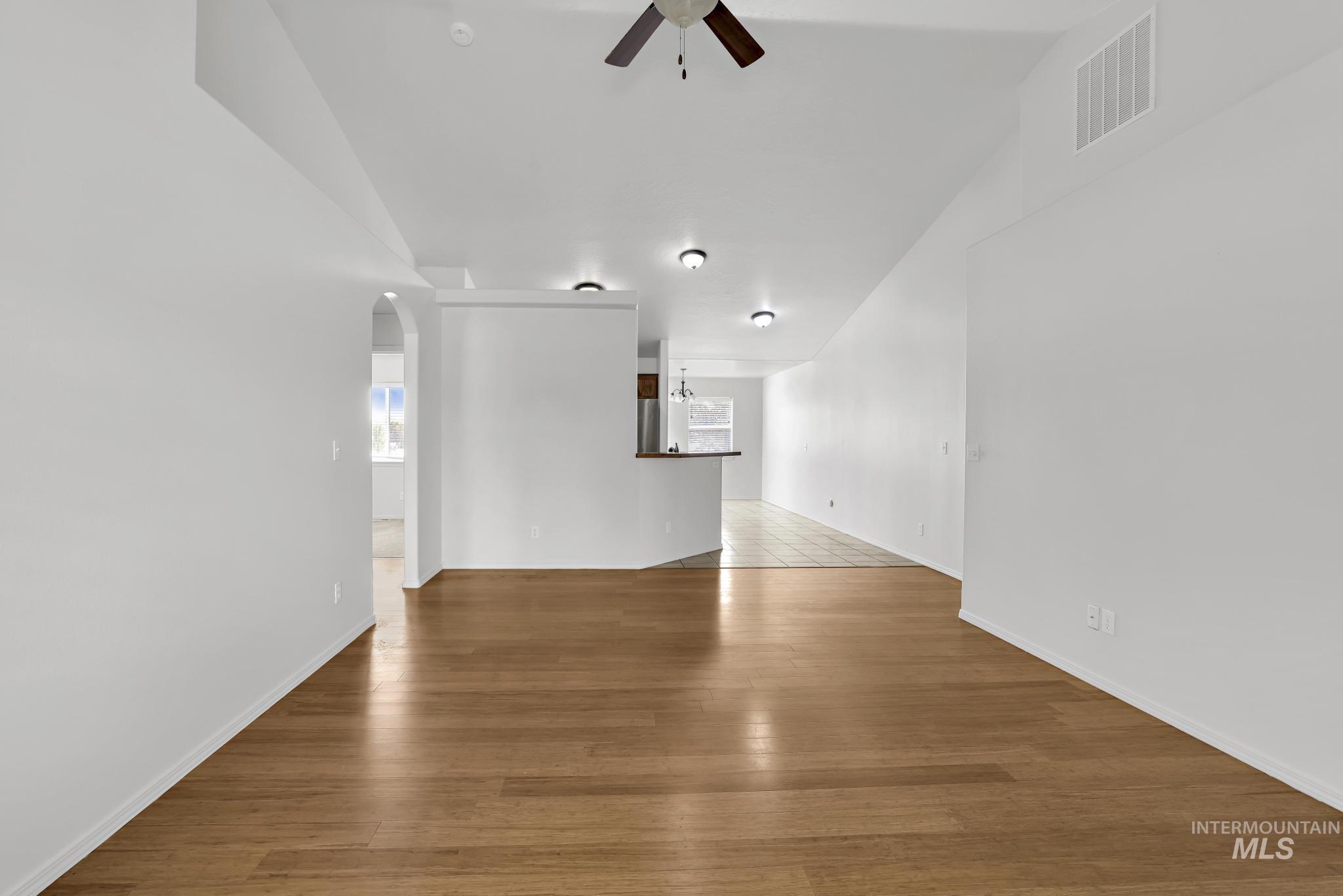 1215 Quail St Property Photo 7