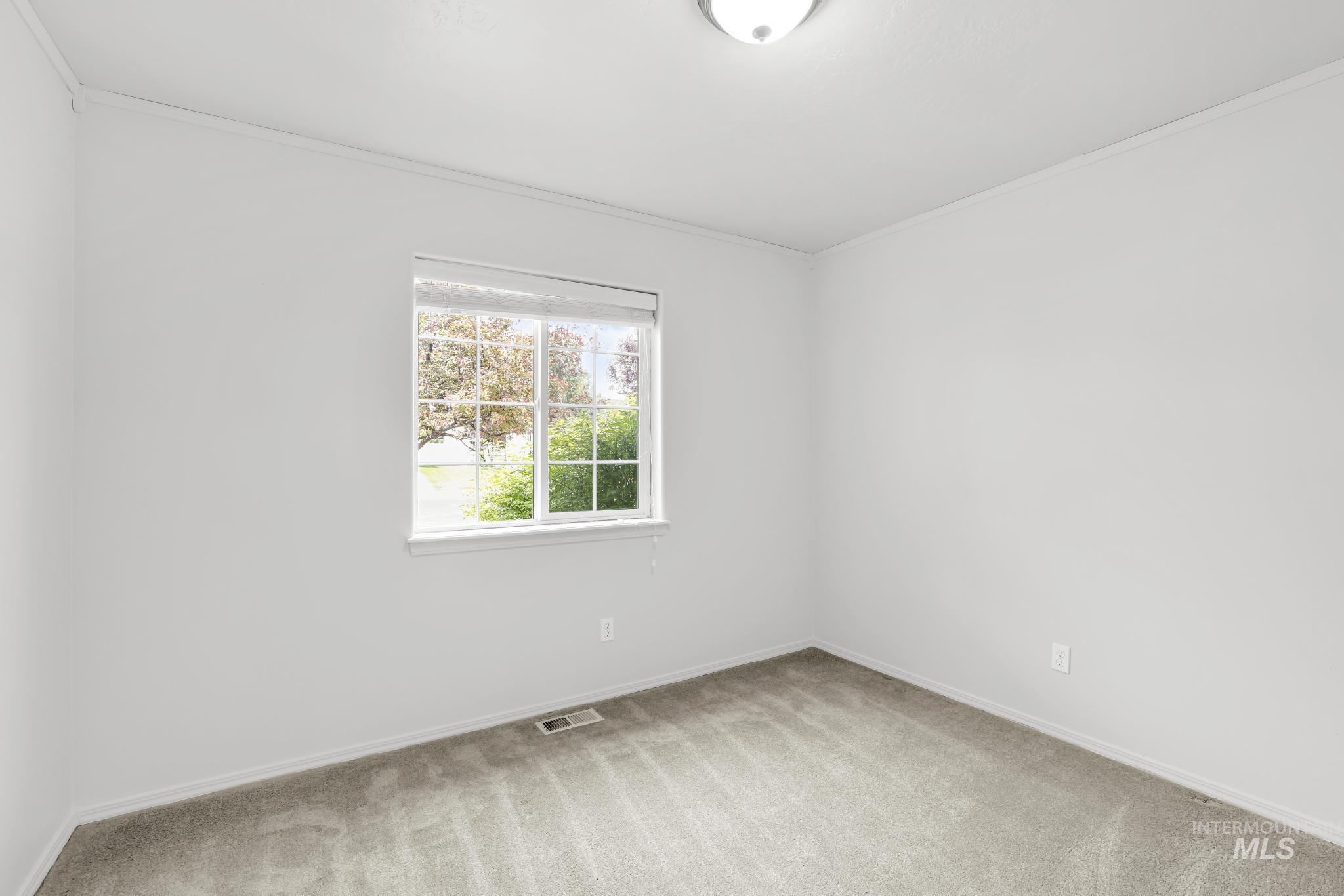 1215 Quail St Property Photo 17
