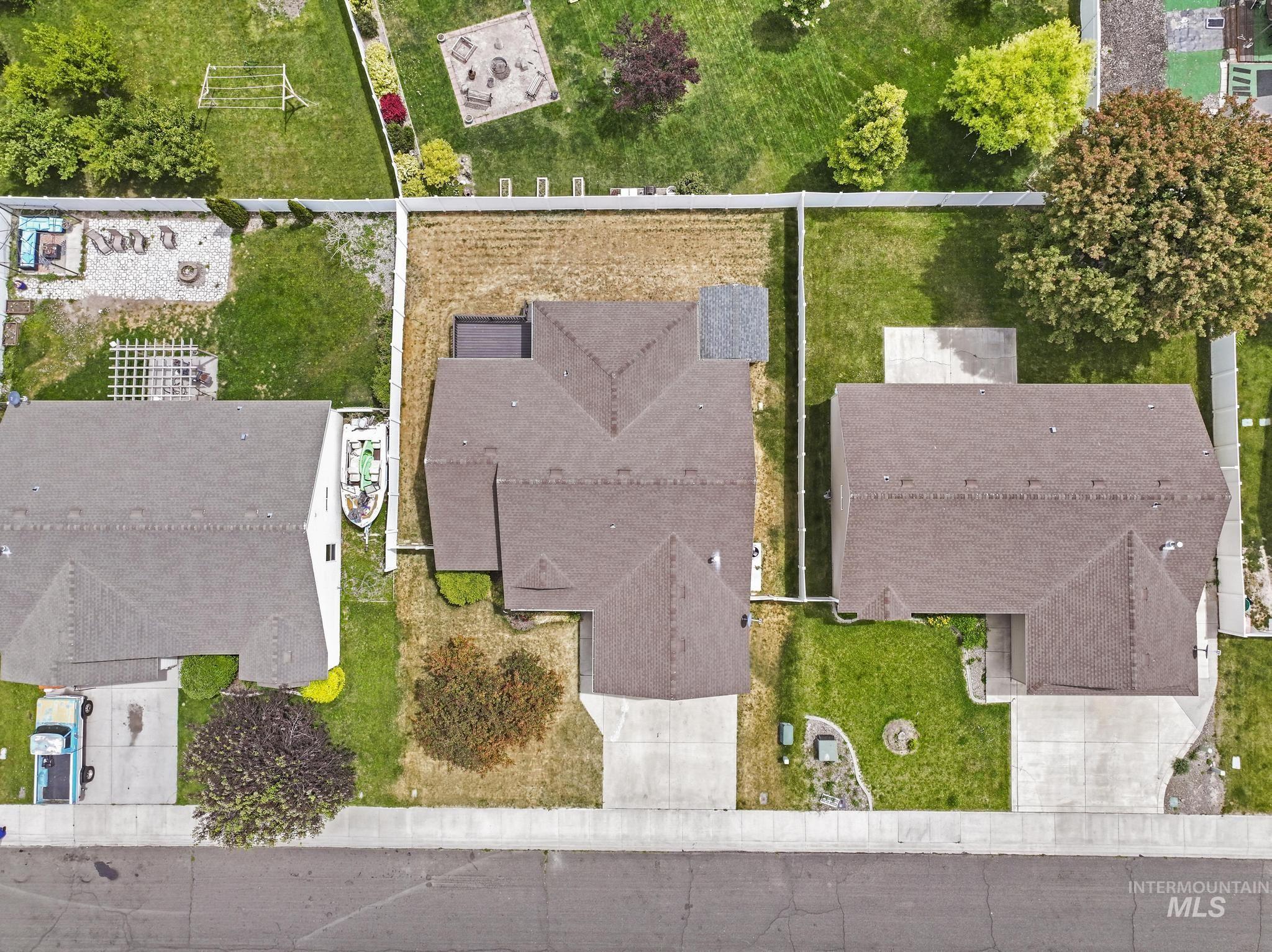 1215 Quail St Property Photo 33