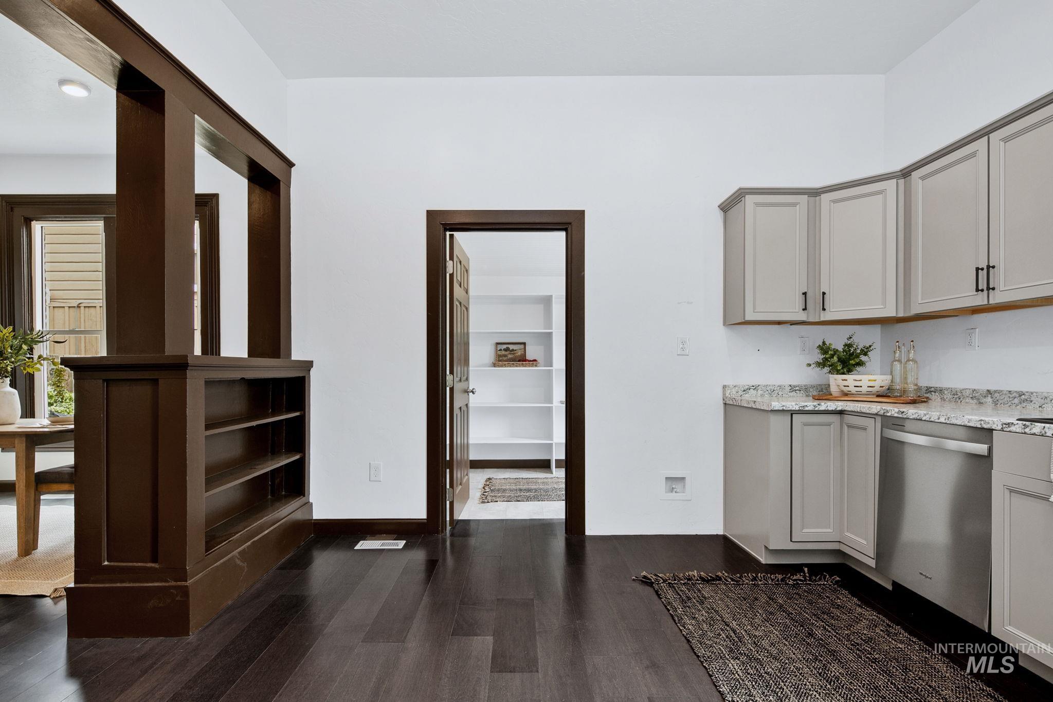 1122 1st Avenue South Property Photo 20