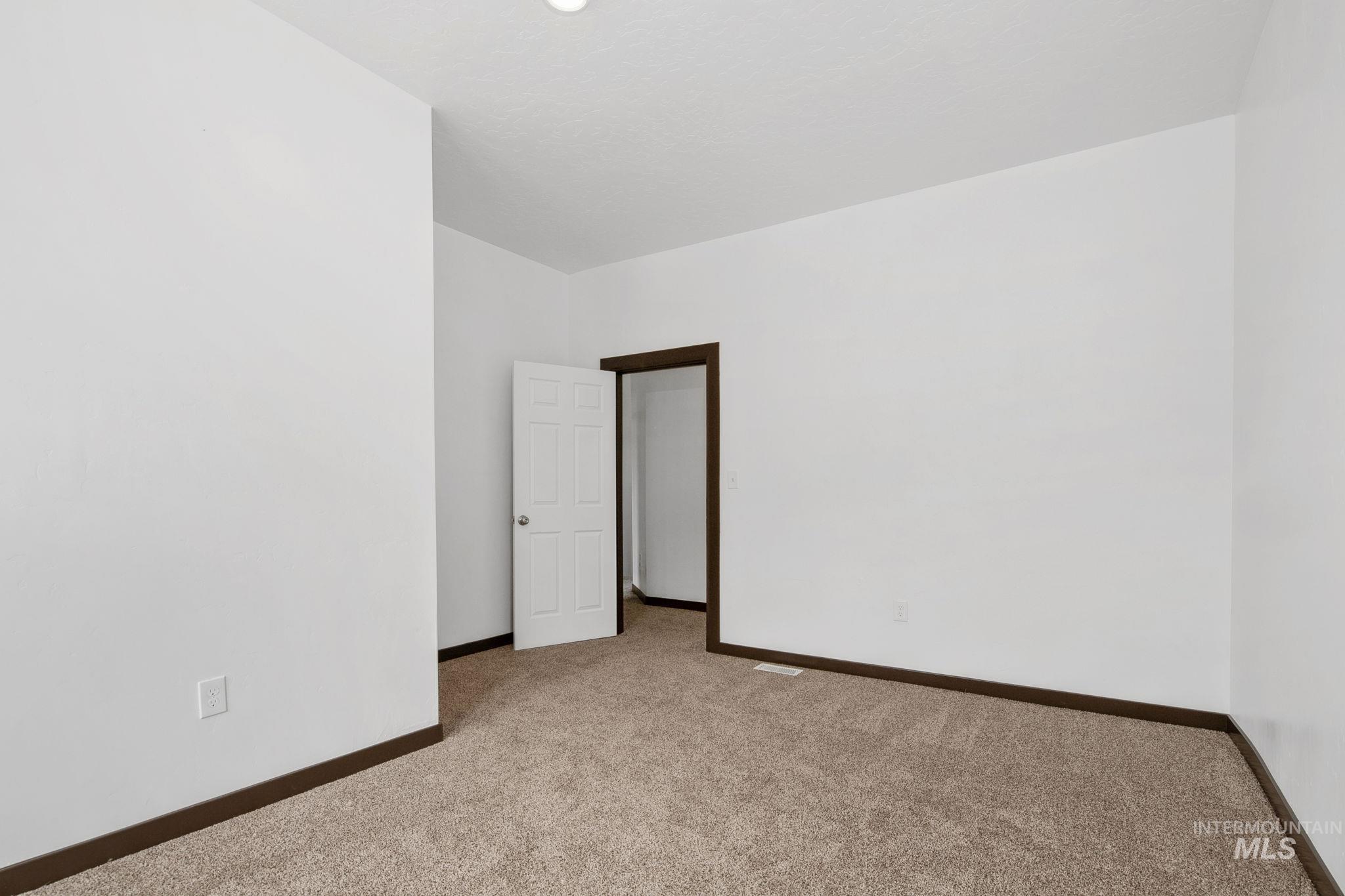1122 1st Avenue South Property Photo 39