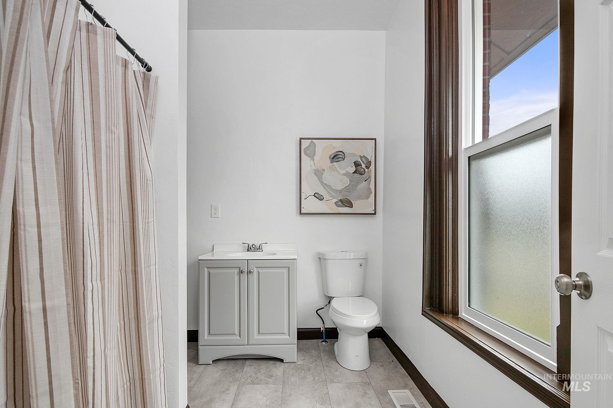 1122 1st Avenue South Property Photo 40