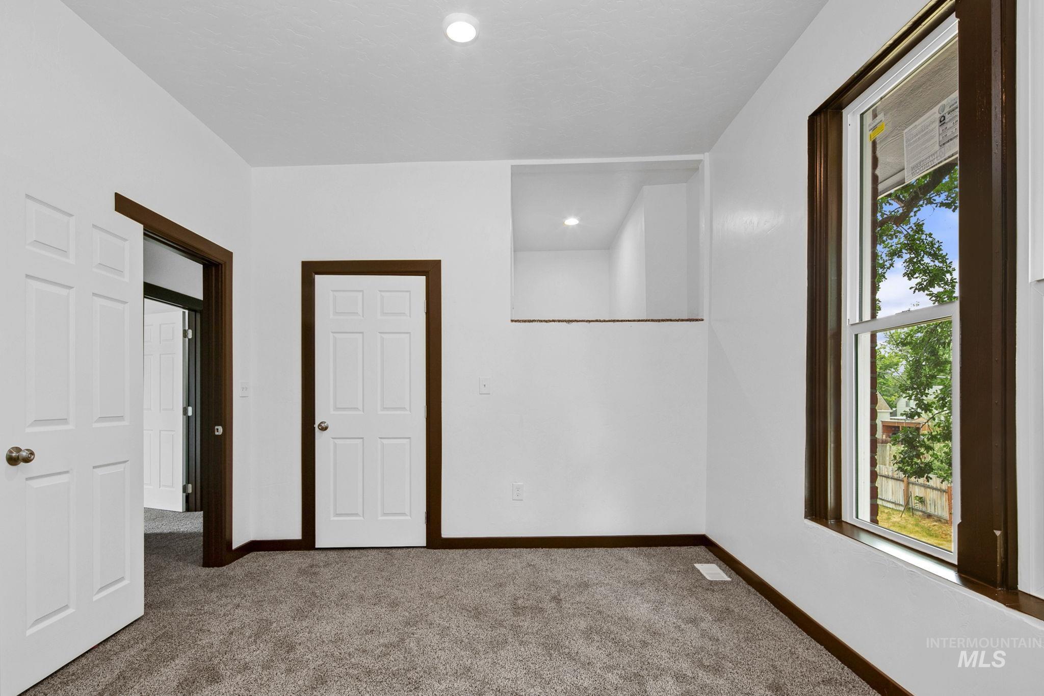 1122 1st Avenue South Property Photo 42