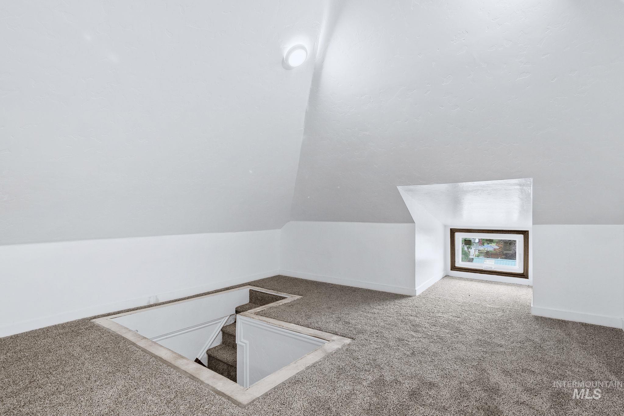 1122 1st Avenue South Property Photo 47