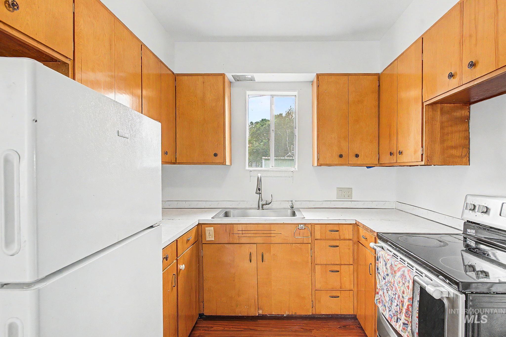 813 10th Street Property Photo 15