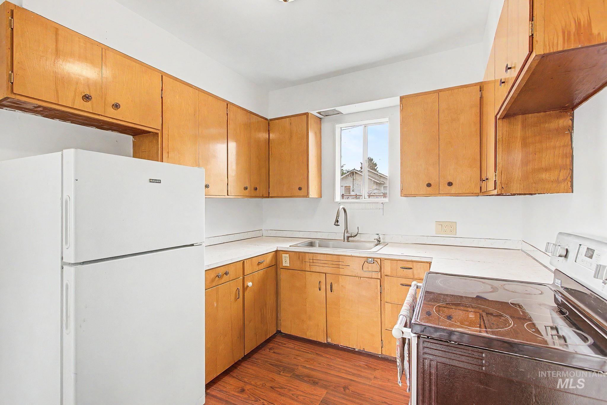 813 10th Street Property Photo 16