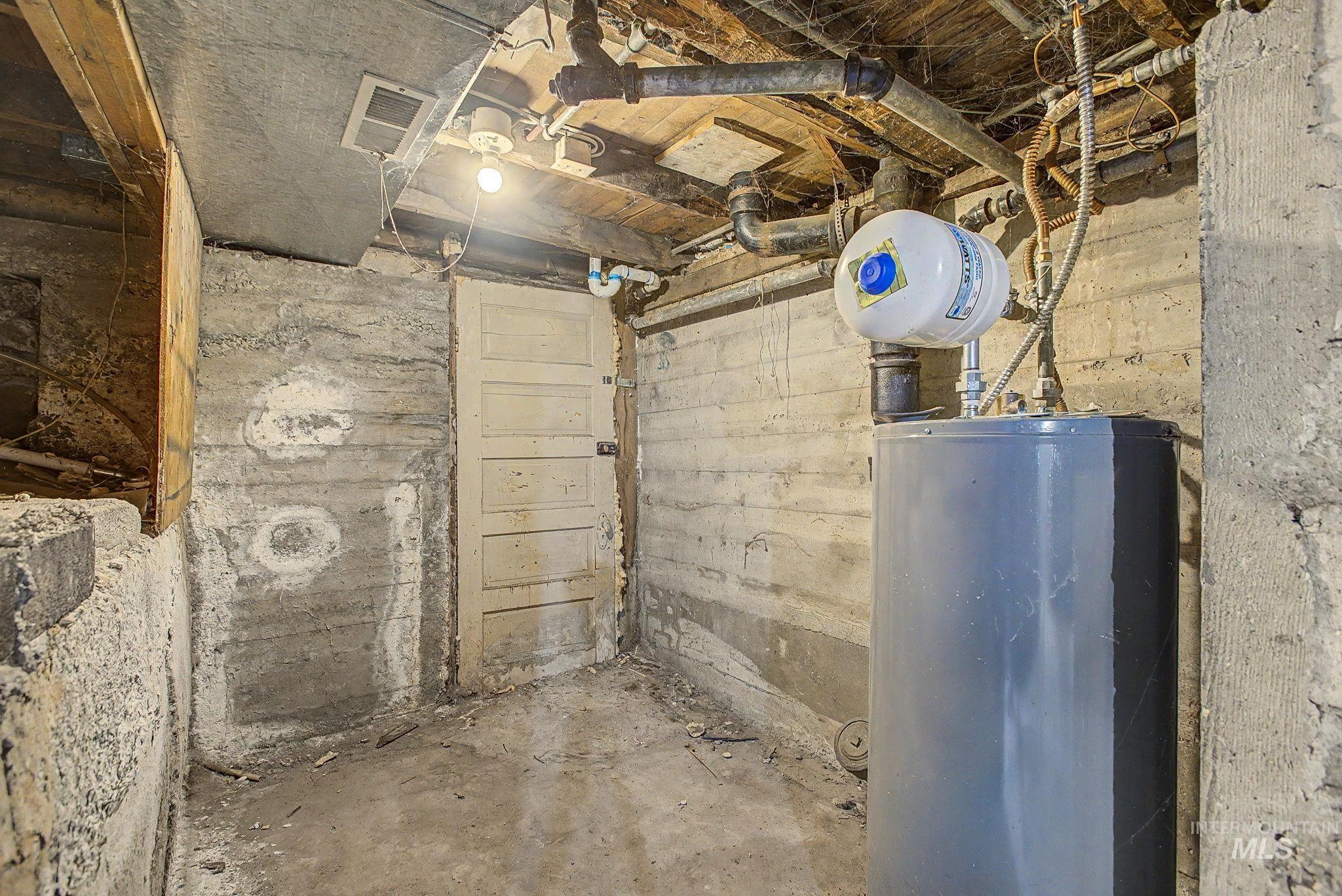 813 10th Street Property Photo 27