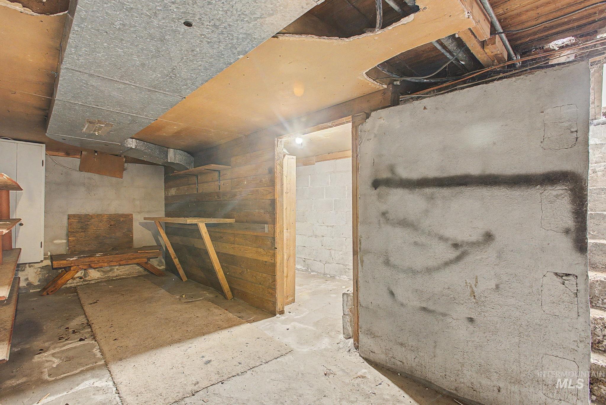 813 10th Street Property Photo 28
