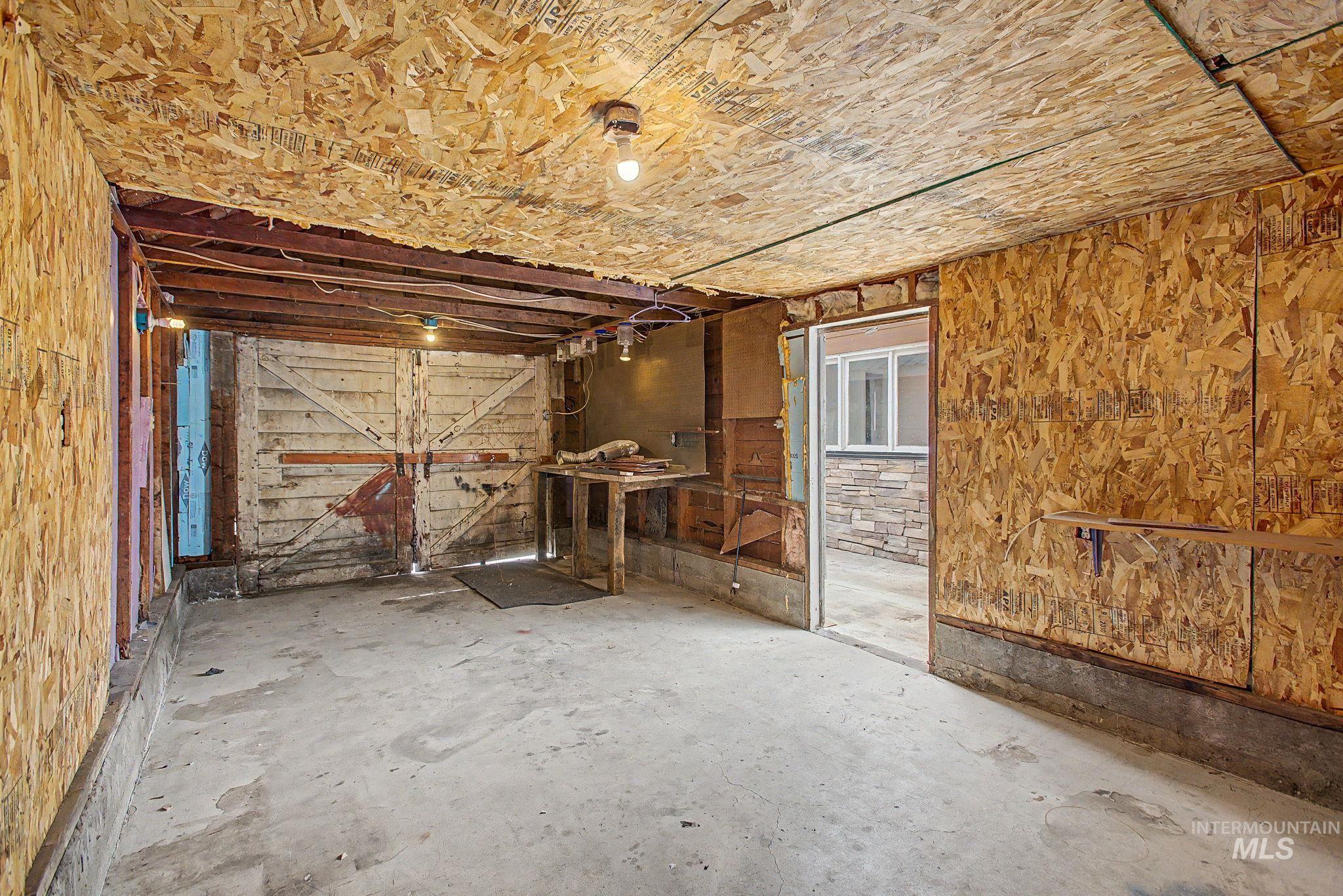 813 10th Street Property Photo 29