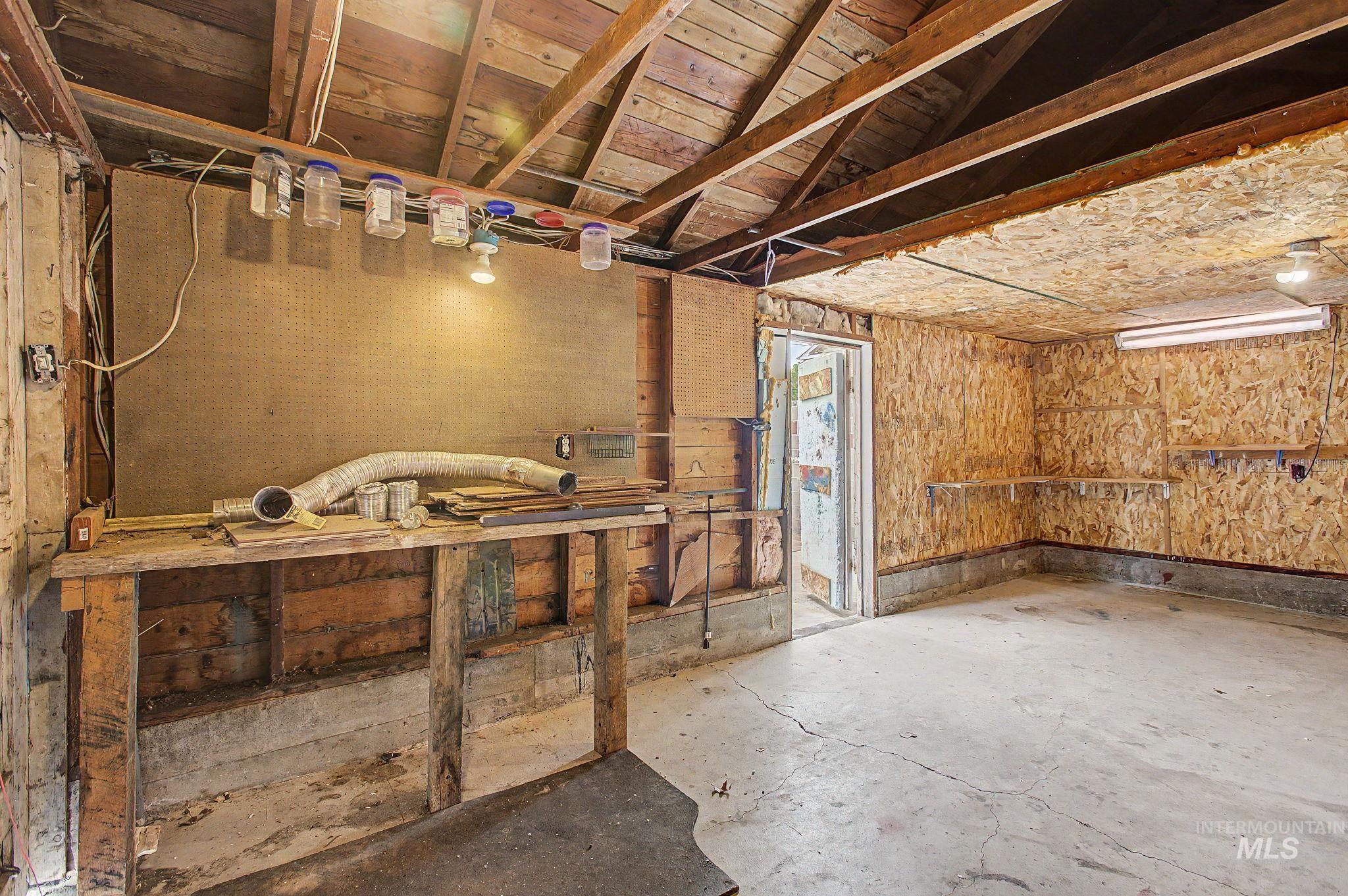813 10th Street Property Photo 31