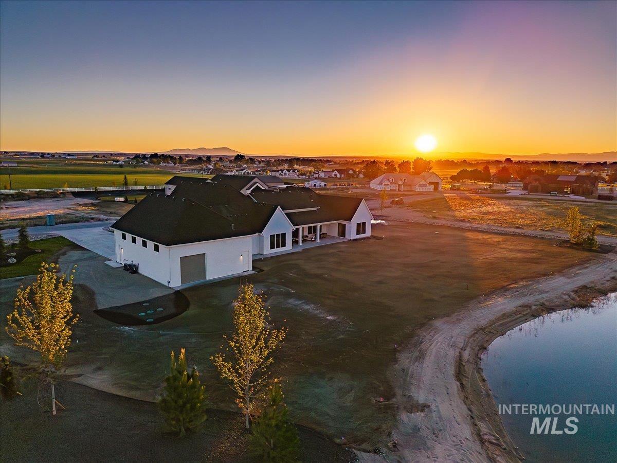 13319 Breezeview Ln Property Photo 6