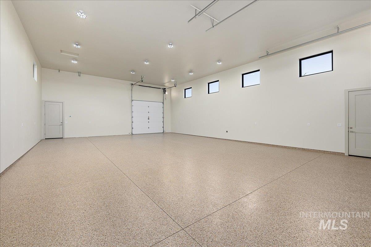 13319 Breezeview Ln Property Photo 48