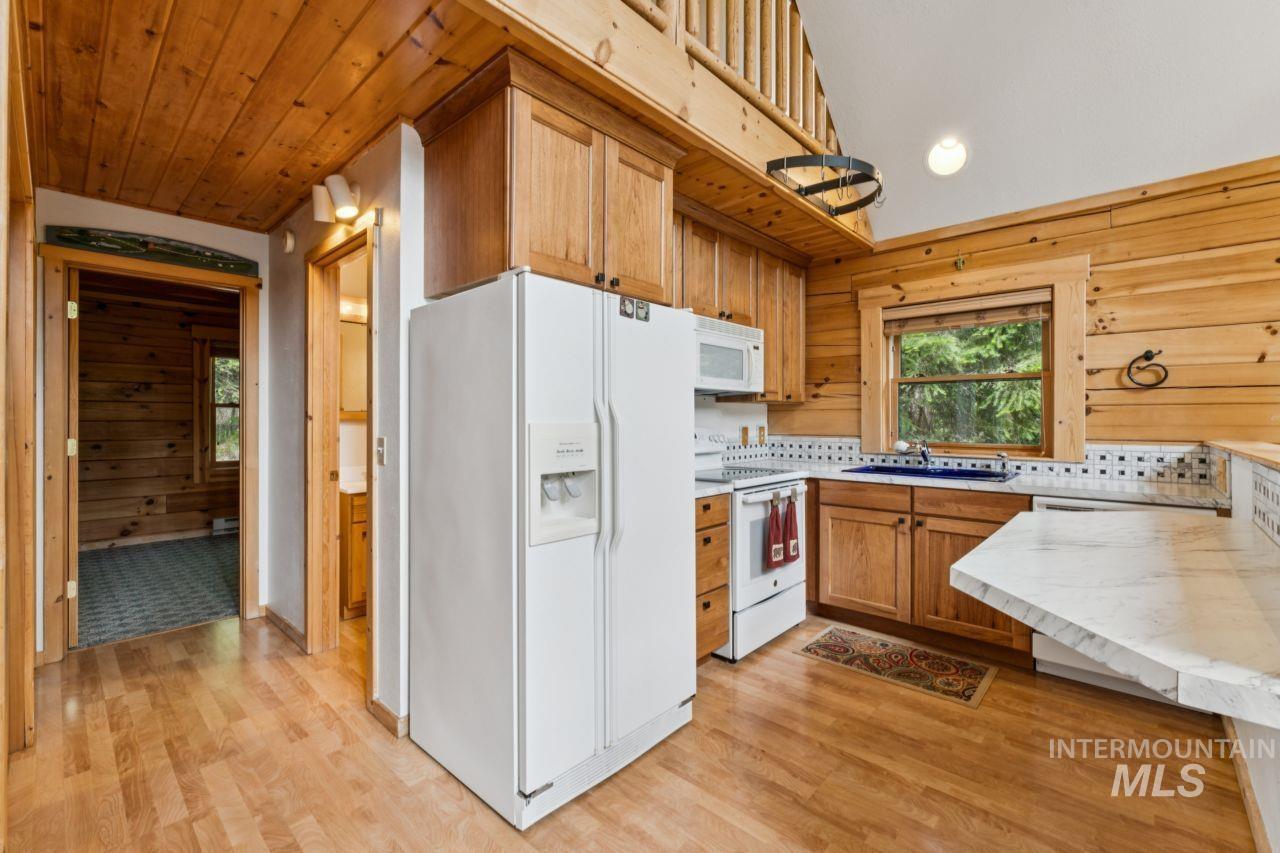 220 Ernesto Property Photo 28