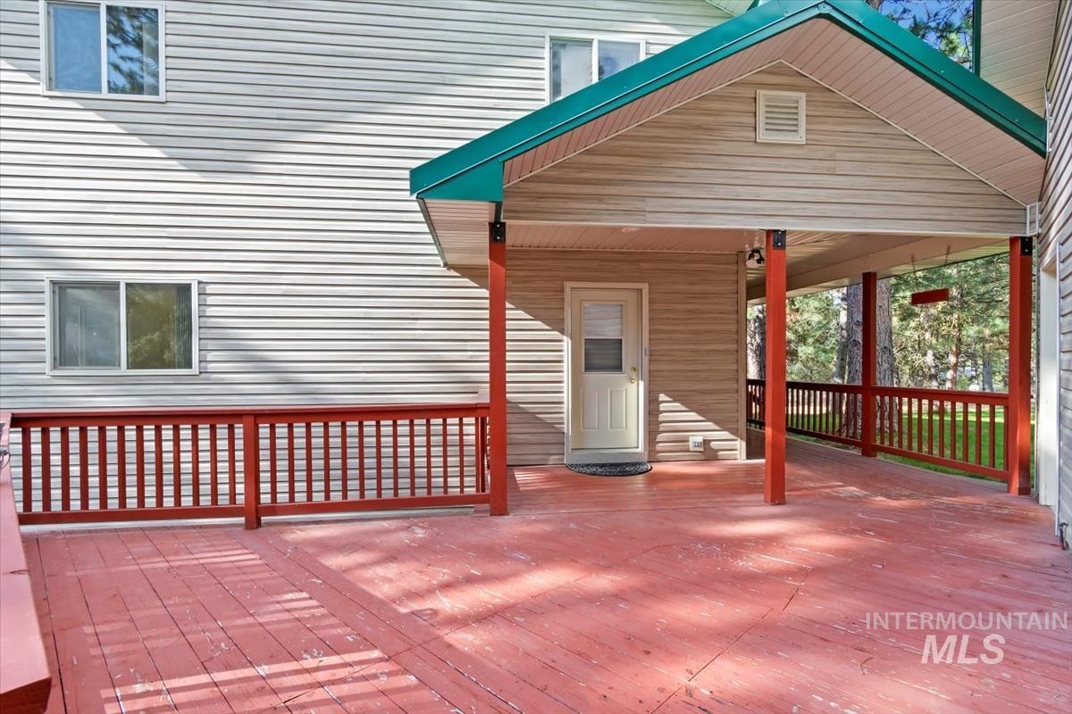 1496 Pine Ridge Property Photo 38