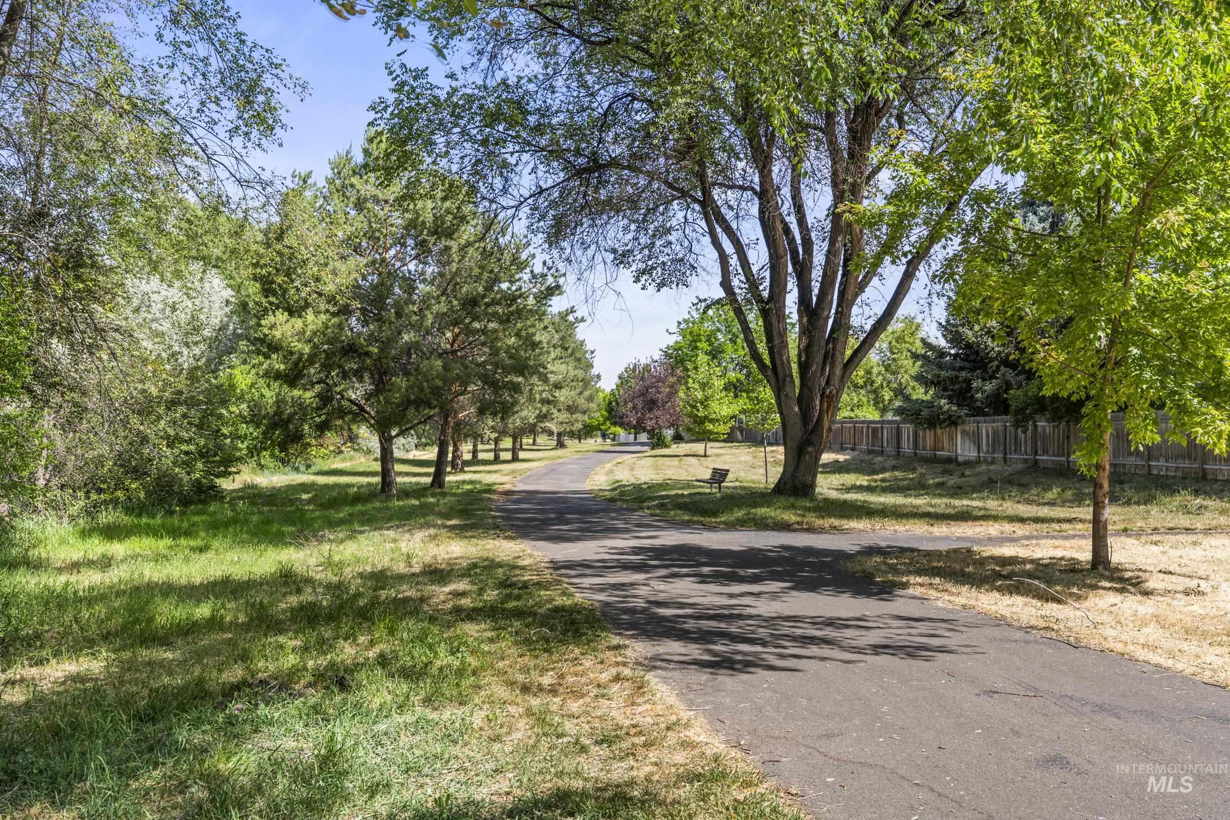 2717 S Harbour Springs Property Photo 36