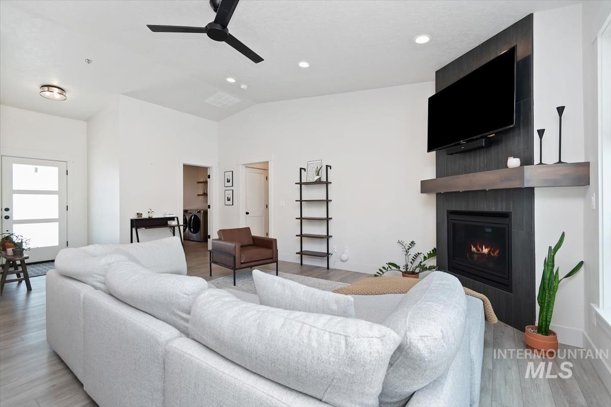 3690 N Jackie Ln Property Photo 5